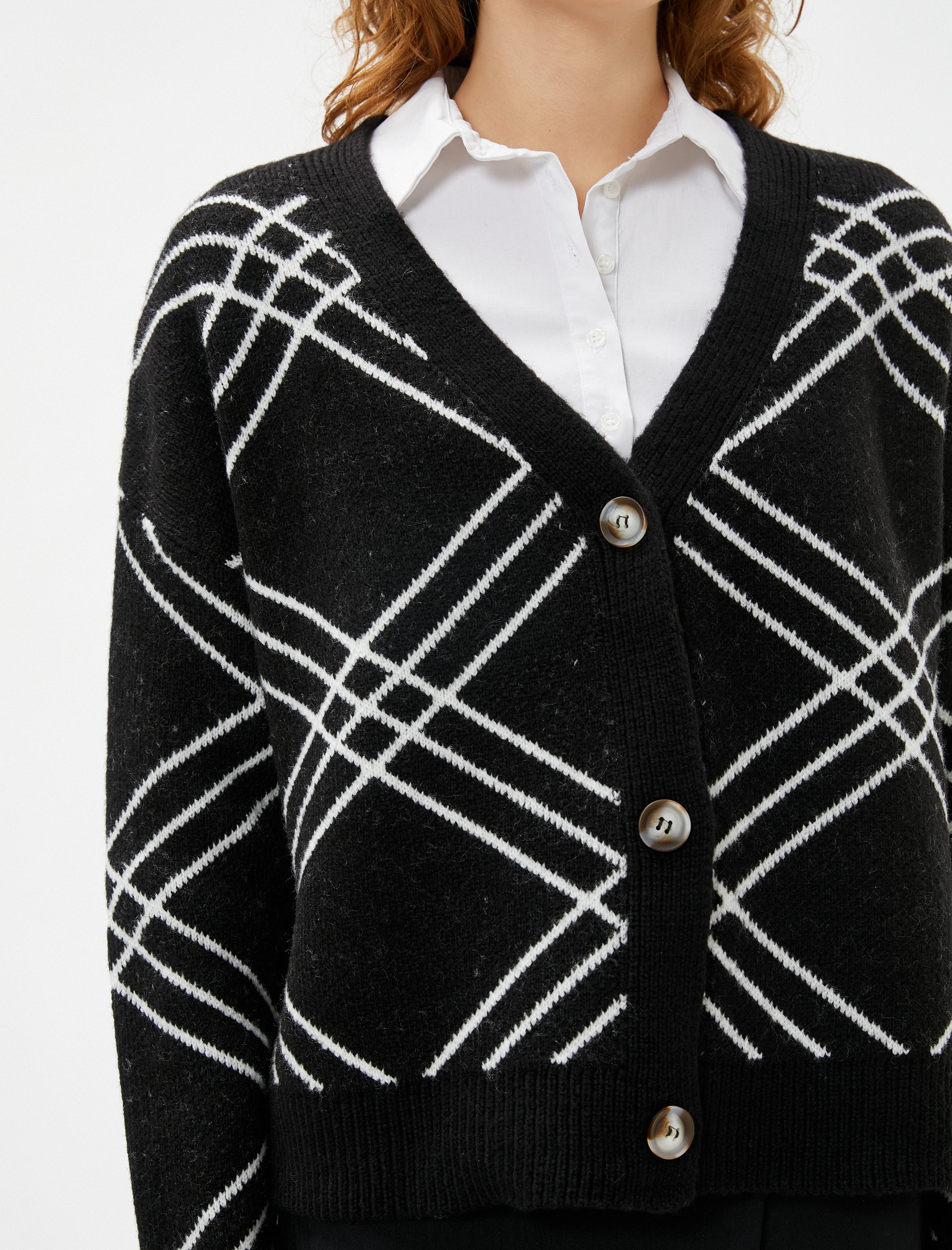   Örgü Hırka V Yaka Ribanalı Düğmeli Uzun Kollu