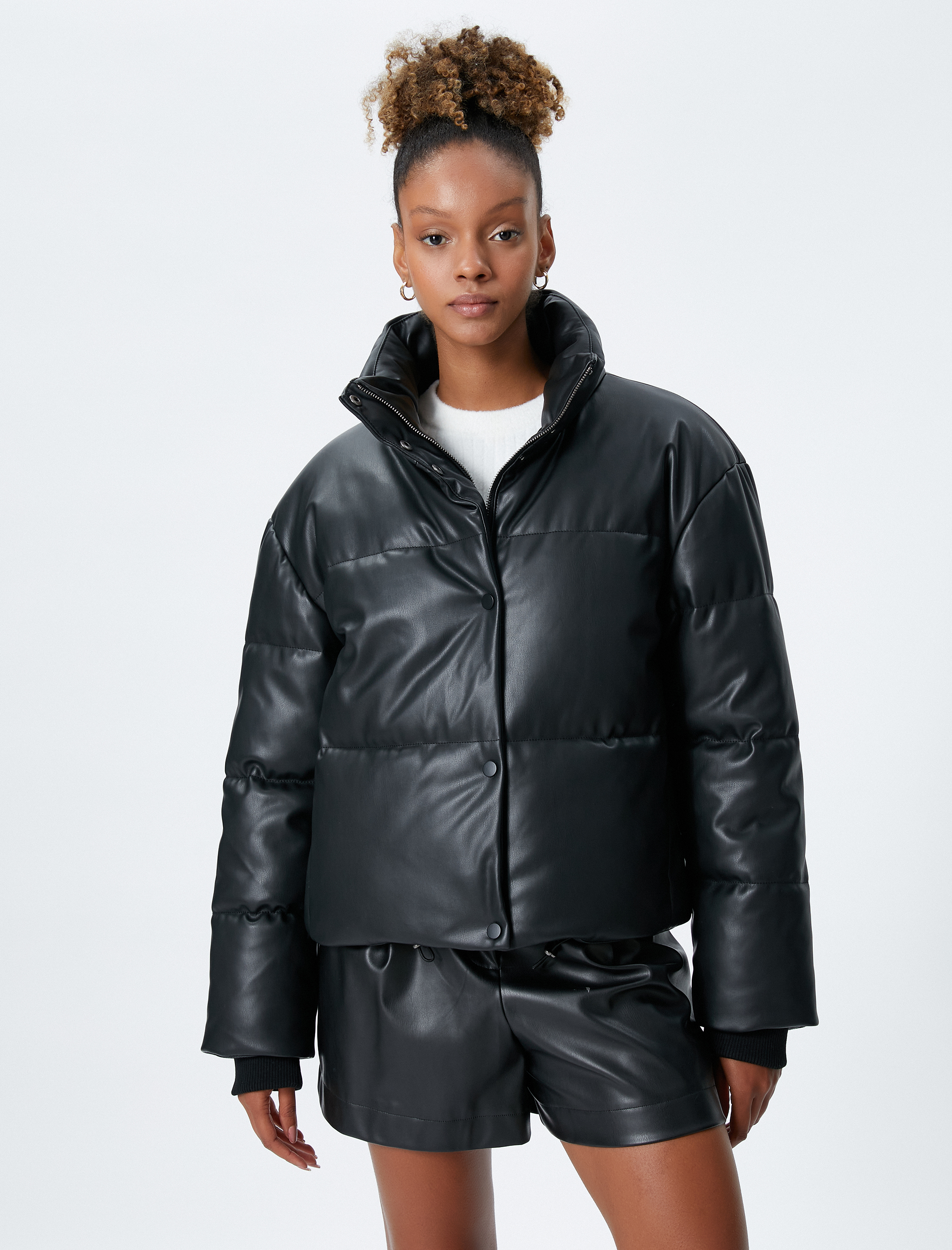   Şişme Mont Deri Görünümlü Dik Yaka Fermuar ve Çıtçıt Kapamalı Cepli