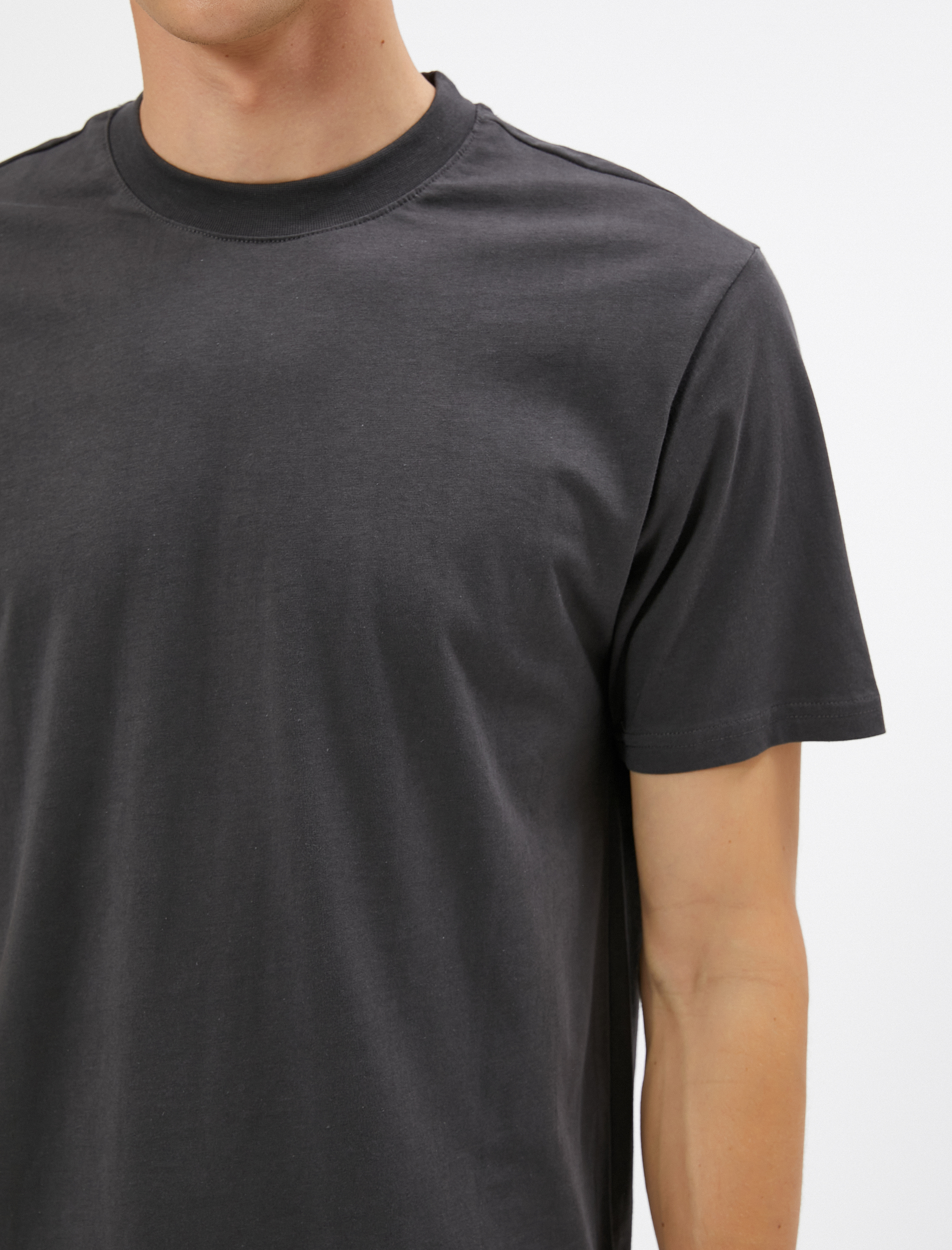   Basic Tişört Slim Fit Bisiklet Yaka Pamuklu