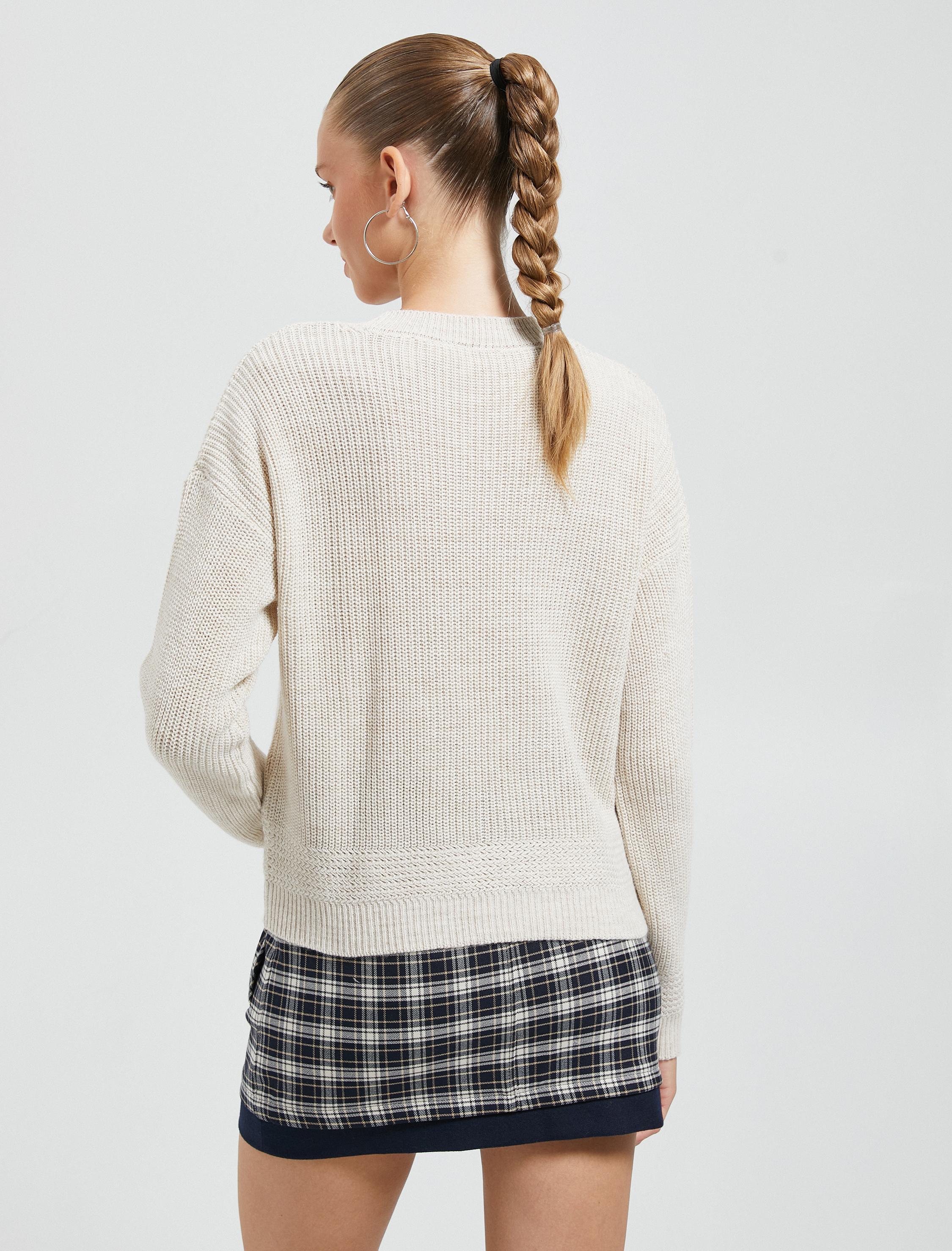 Basic Triko Kazak Yuvarlak Yaka Uzun Kollu