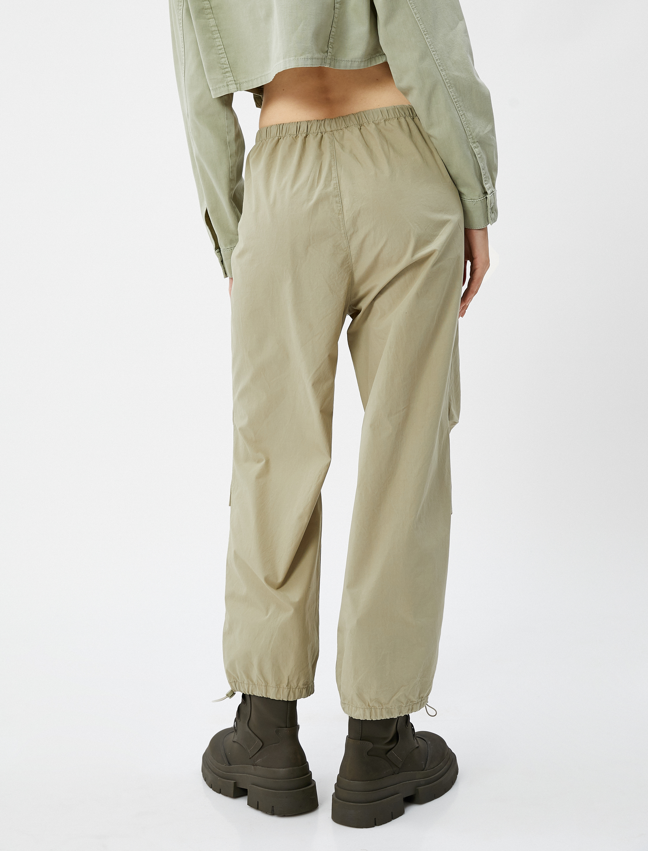   Paraşüt Pantolon Cepli Pamuklu Beli ve Paçaları Lastikli Stoperli