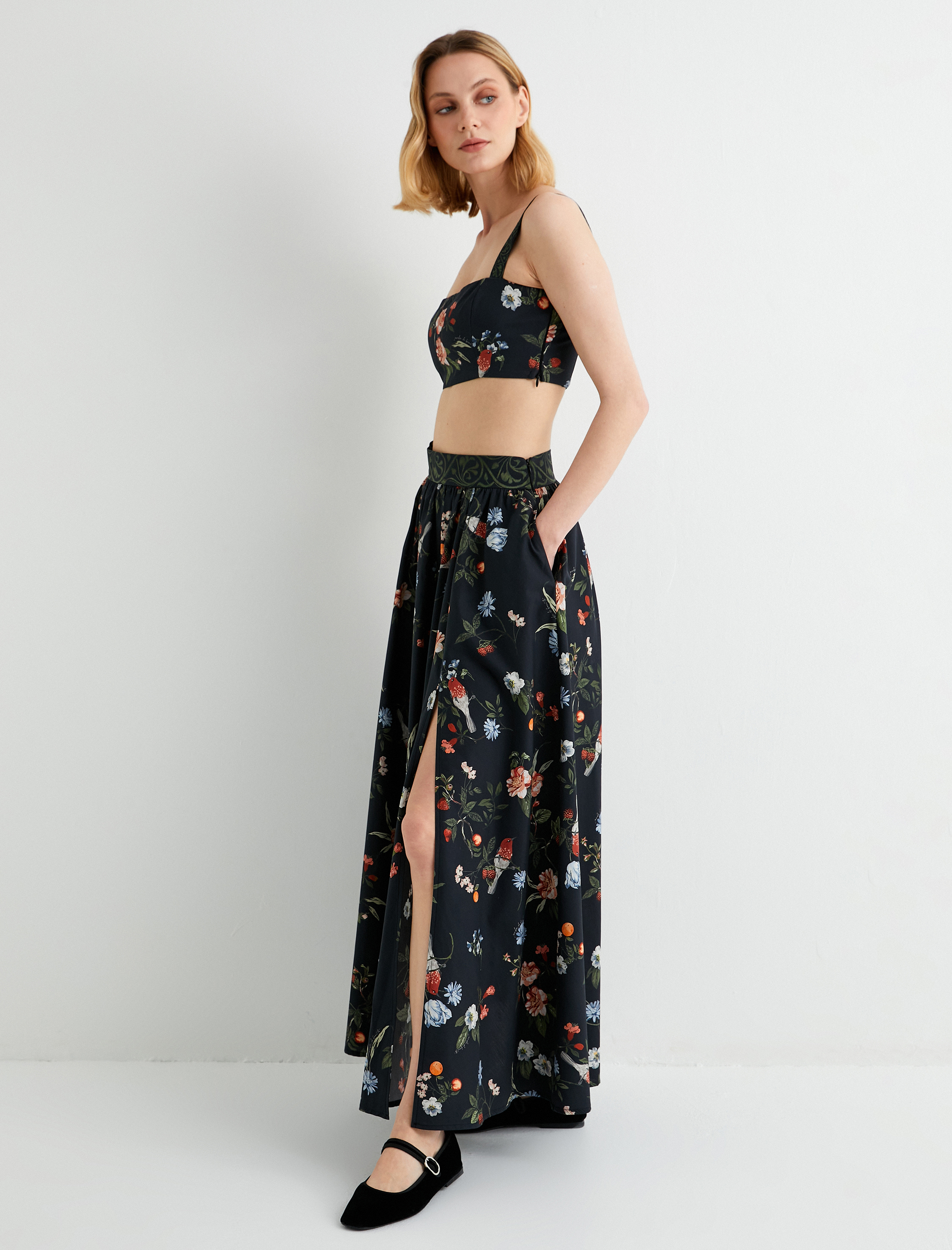   Yırtmaçlı Çiçekli Uzun Etek