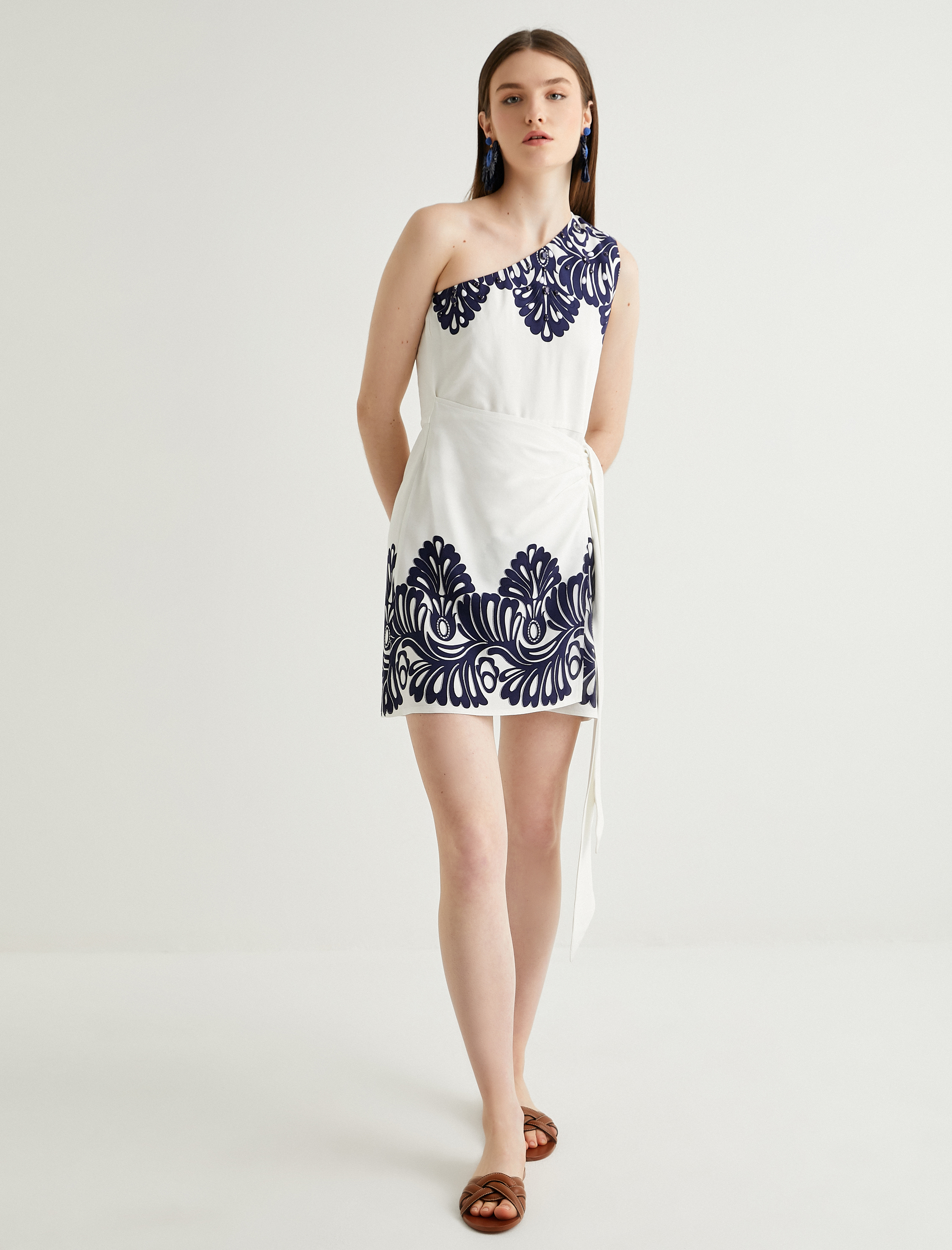   Koton X Melis Ağazat - Tek Omuz Boncuk İşlemeli Keten Mini Elbise