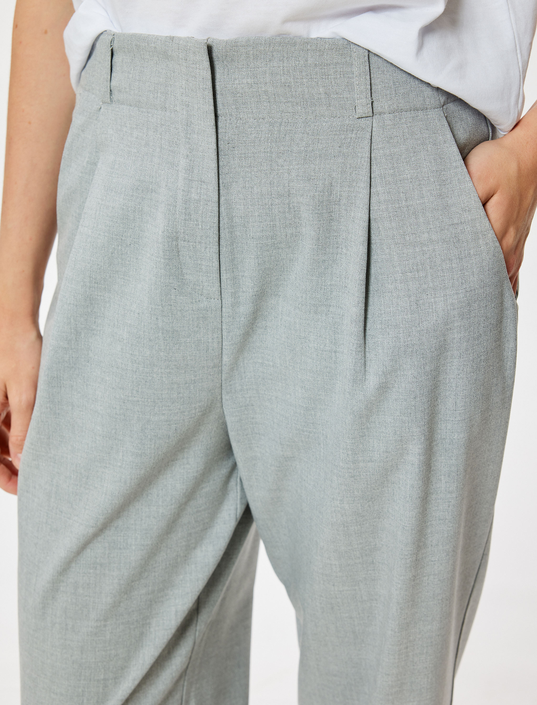   Pile Detaylı Crop Paça Cepli Kumaş Pantolon