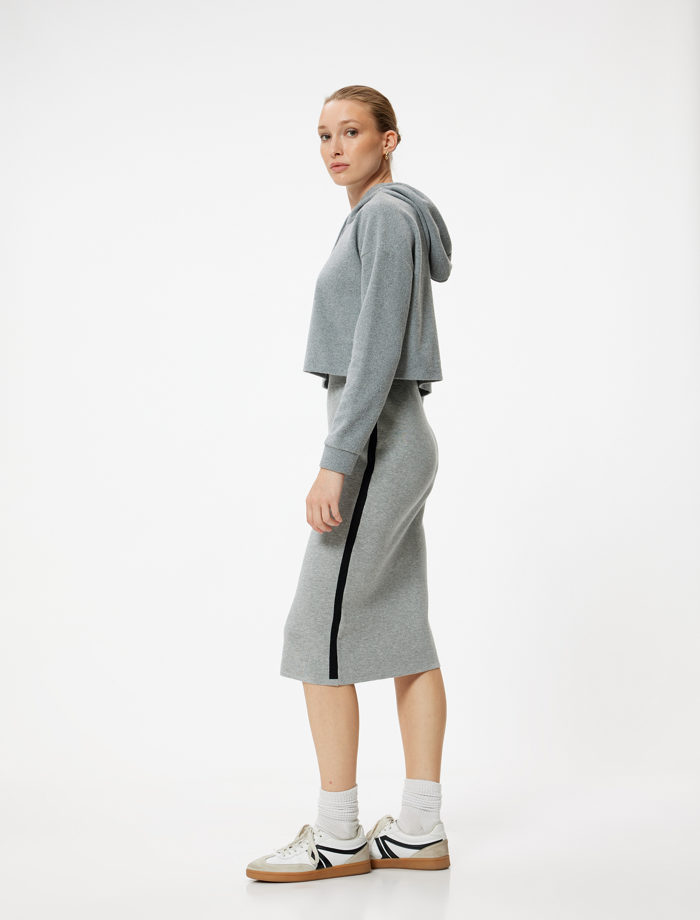   Yanları Şerit Detaylı Standart Bel Midi Boy Triko Kalem Etek