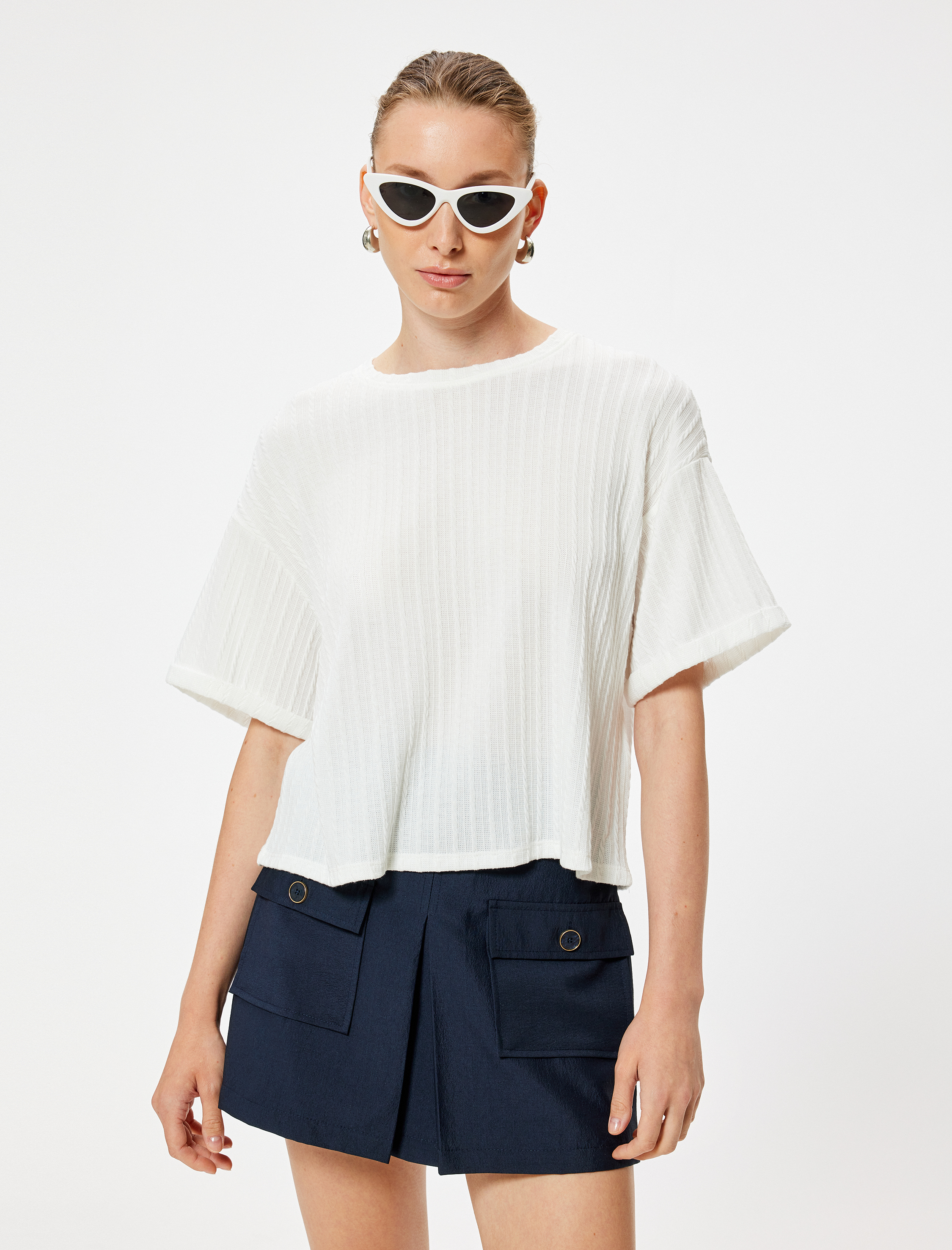   Dokulu Kısa Kollu Tişört Bisiklet Yaka