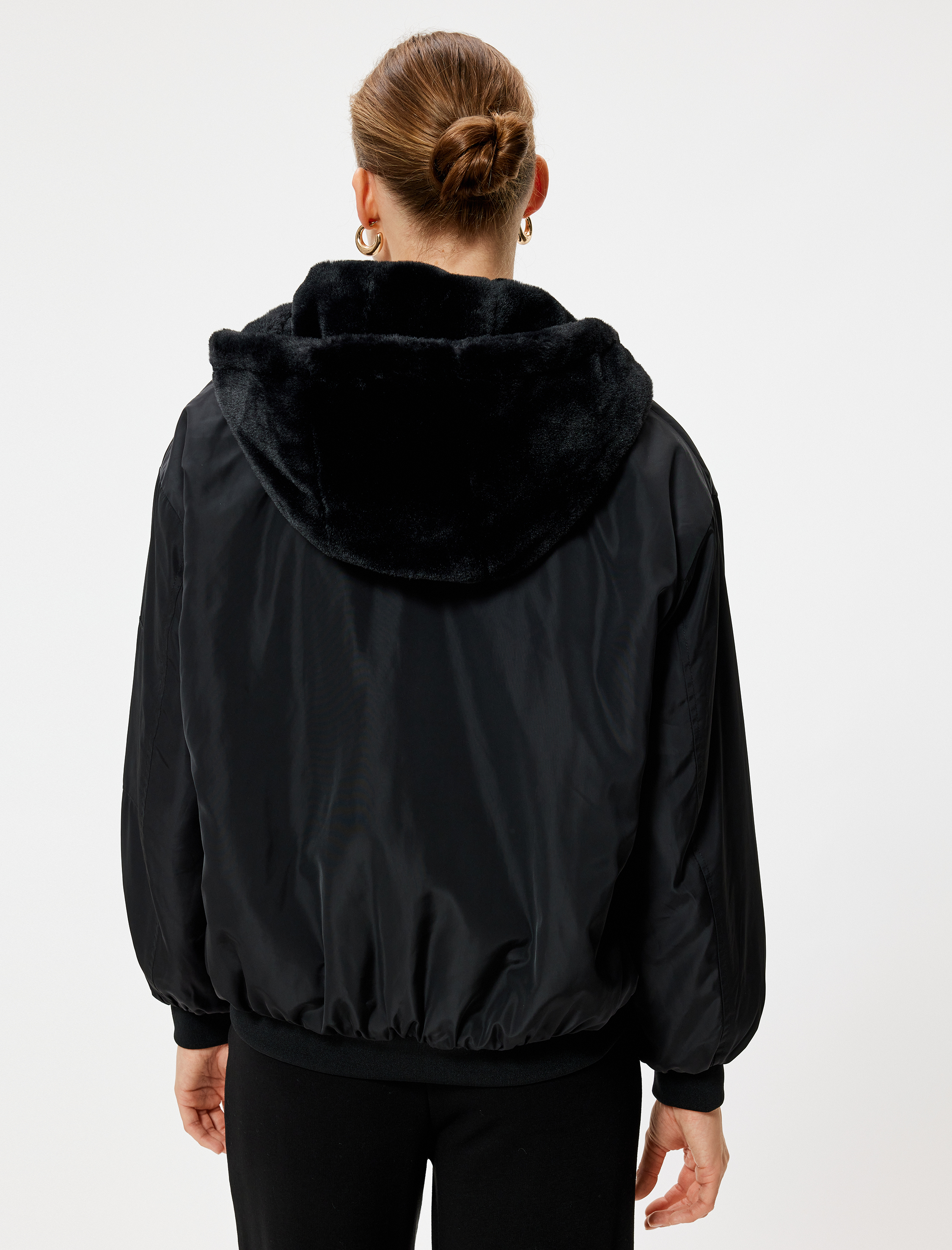   Fermuarlı Kapüşonlu İçi Suni Kürklü Oversize Bomber Şişme Mont