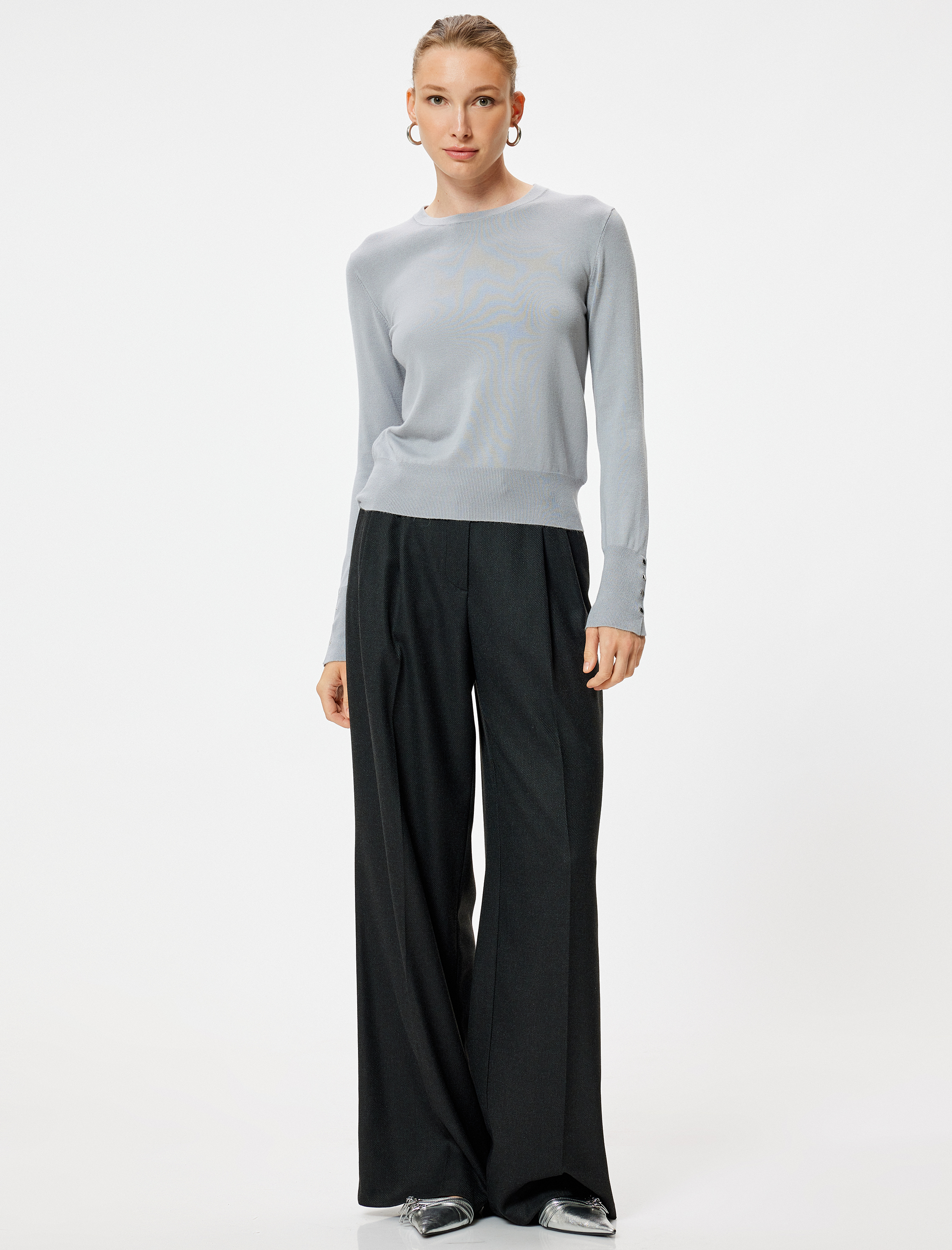   Basic Triko Kazak Düğme Detaylı Uzun Kollu Yuvarlak Yaka