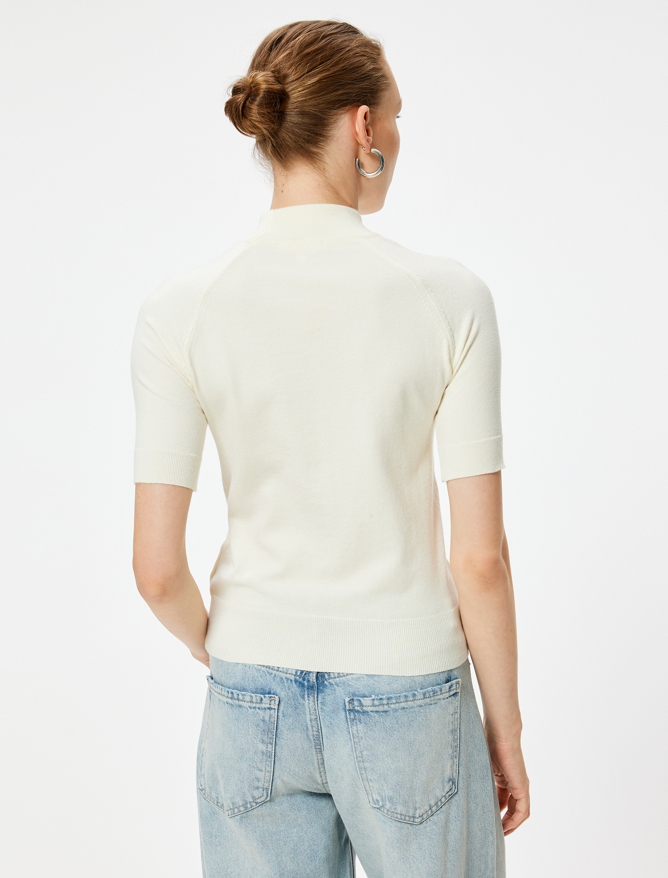   Dik Yaka Triko Kazak Kısa Kollu