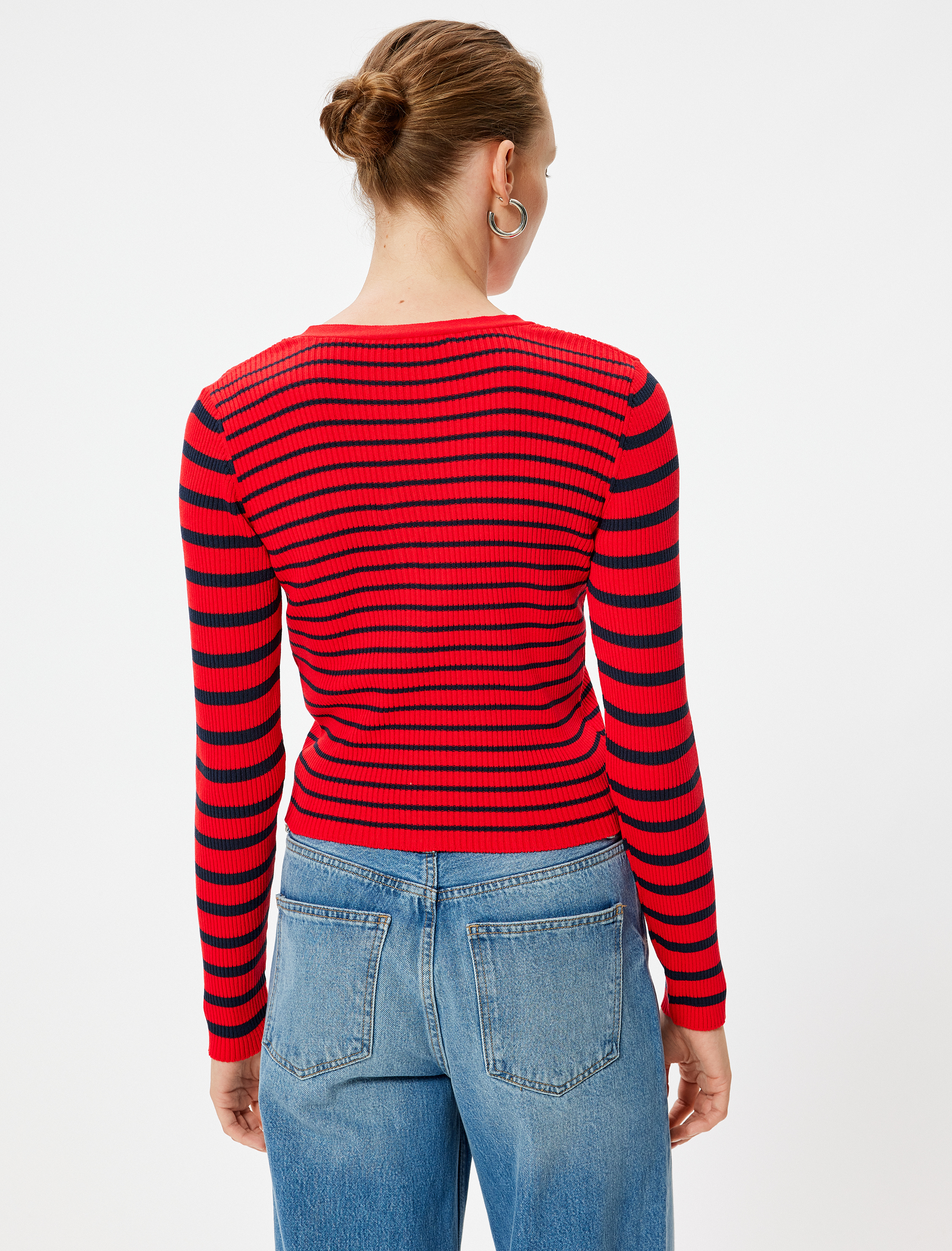   V Yaka Fitilli Uzun Kollu Düğmeli Triko Hırka