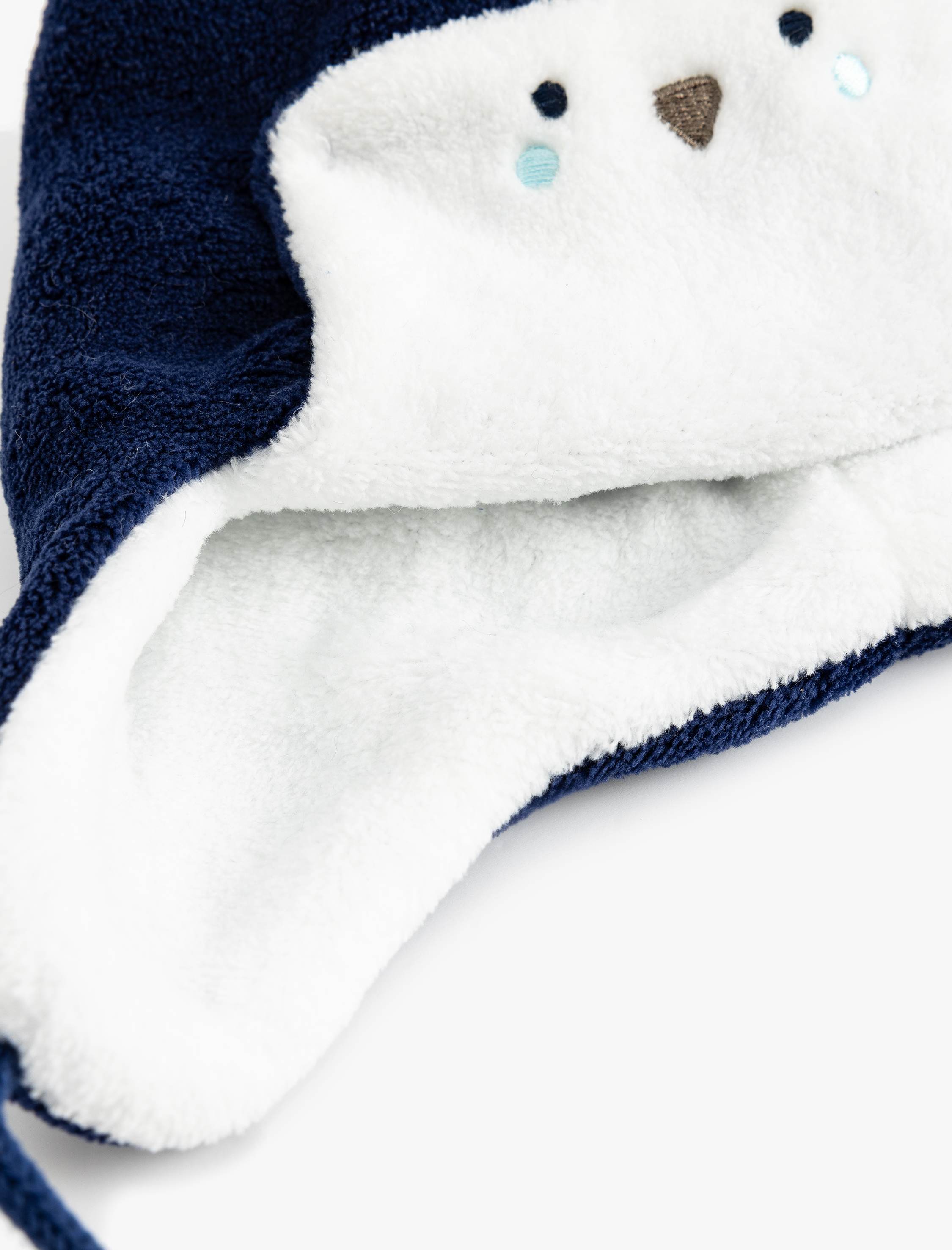  Erkek Bebek Peluş Kulak Kapaklı Bere Çene Altından Bağcıklı