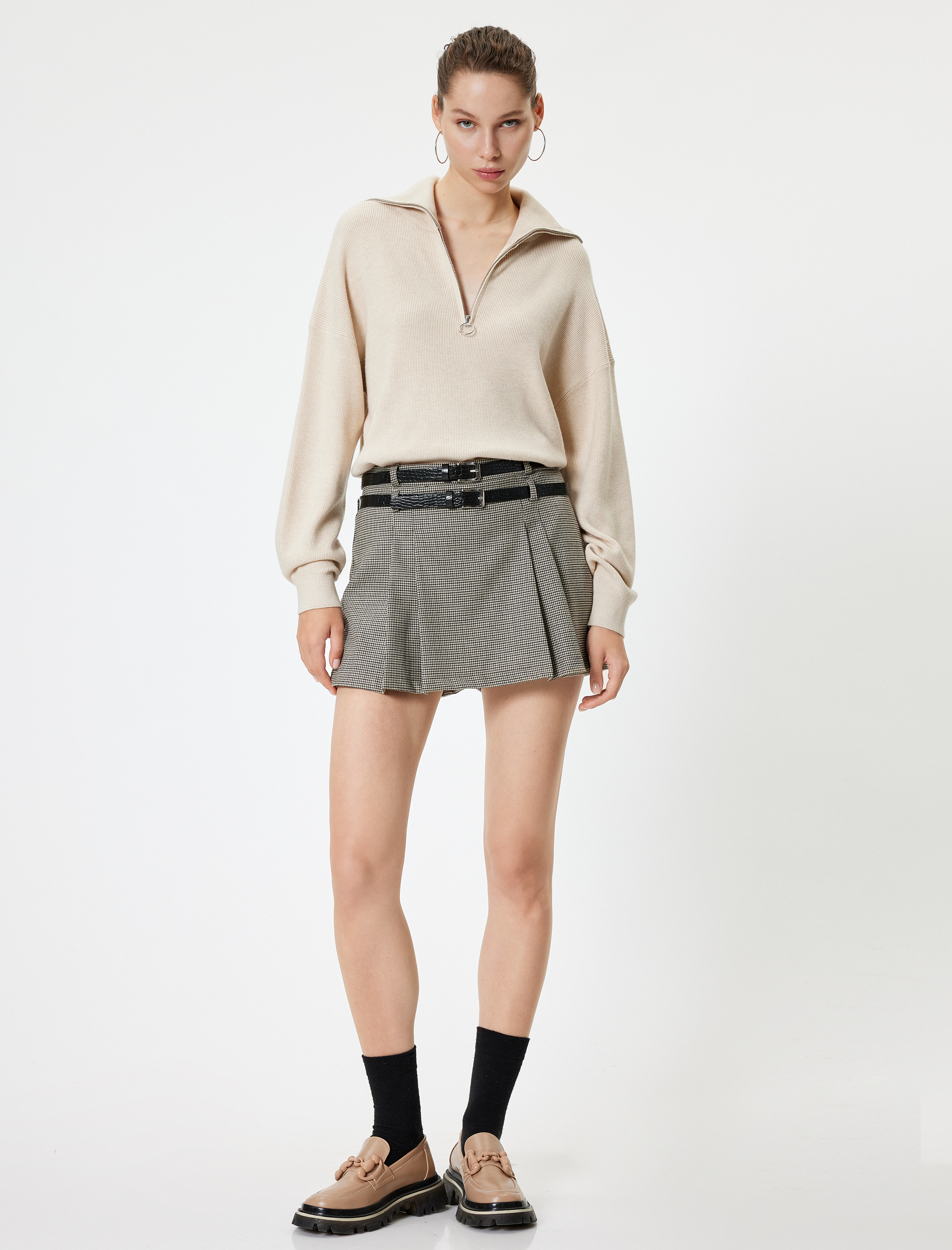   Yarım Fermuarlı Kazak Dik Yaka Uzun Kollu Metal Aksesuarlı