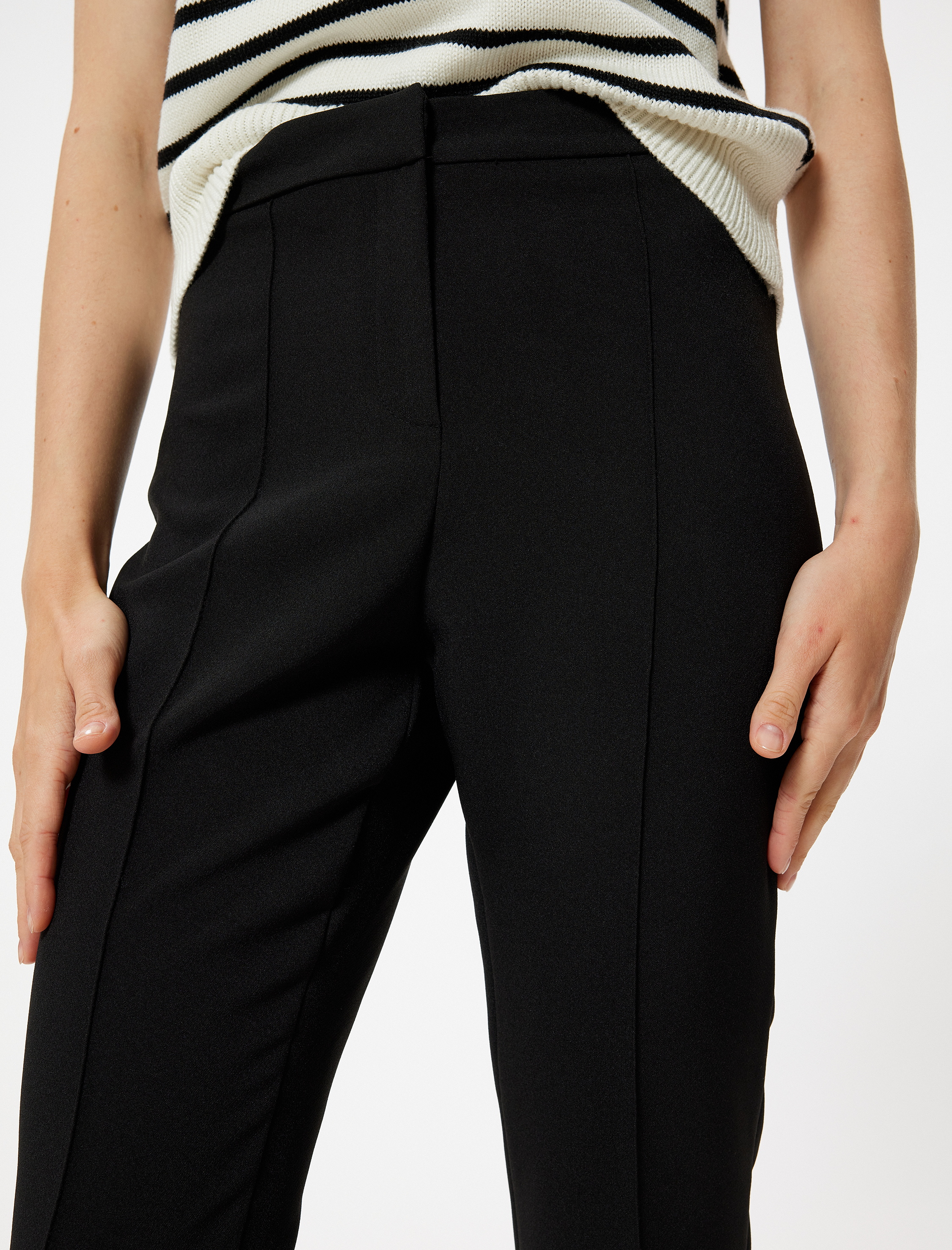   Kısa İspanyol Paça Pantolon Nervür Detaylı Slim Fit