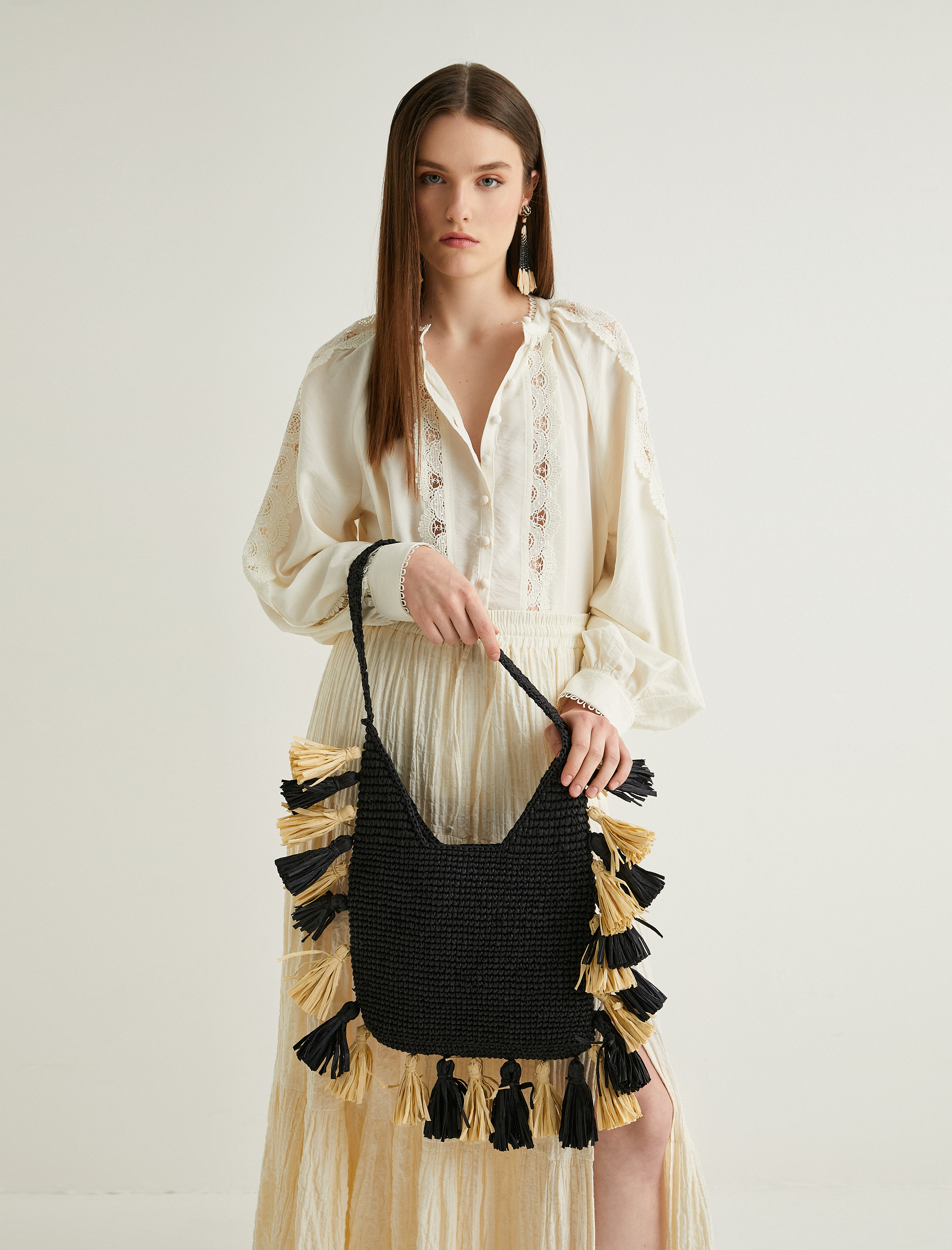  Kadın Koton X Melis Ağazat - Püsküllü Hasır Çanta