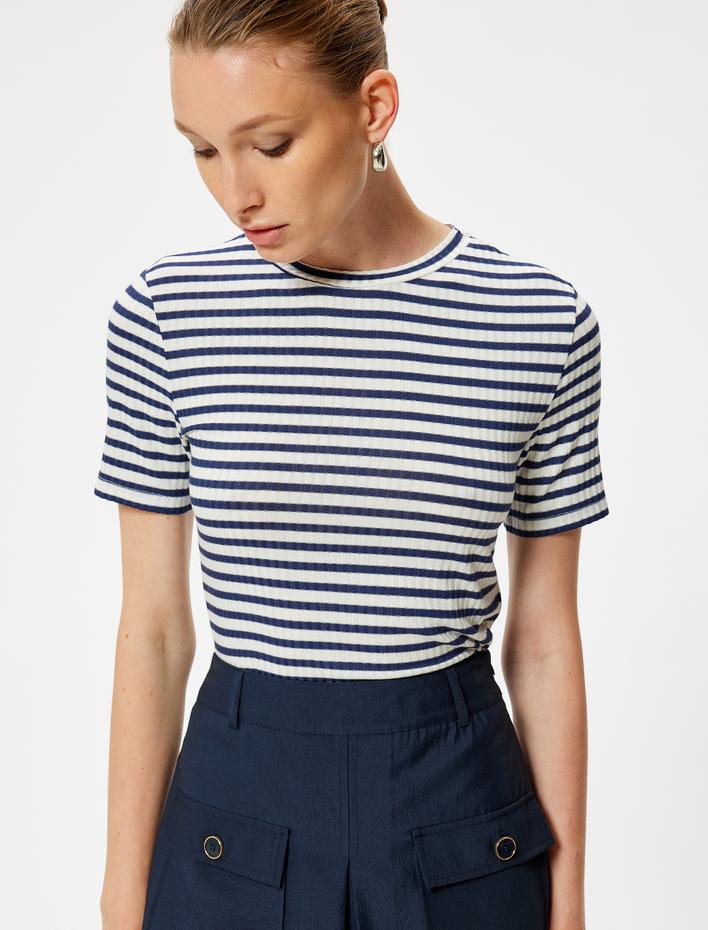  Basic Tişört Kısa Kollu Bisiklet Yaka Fitilli