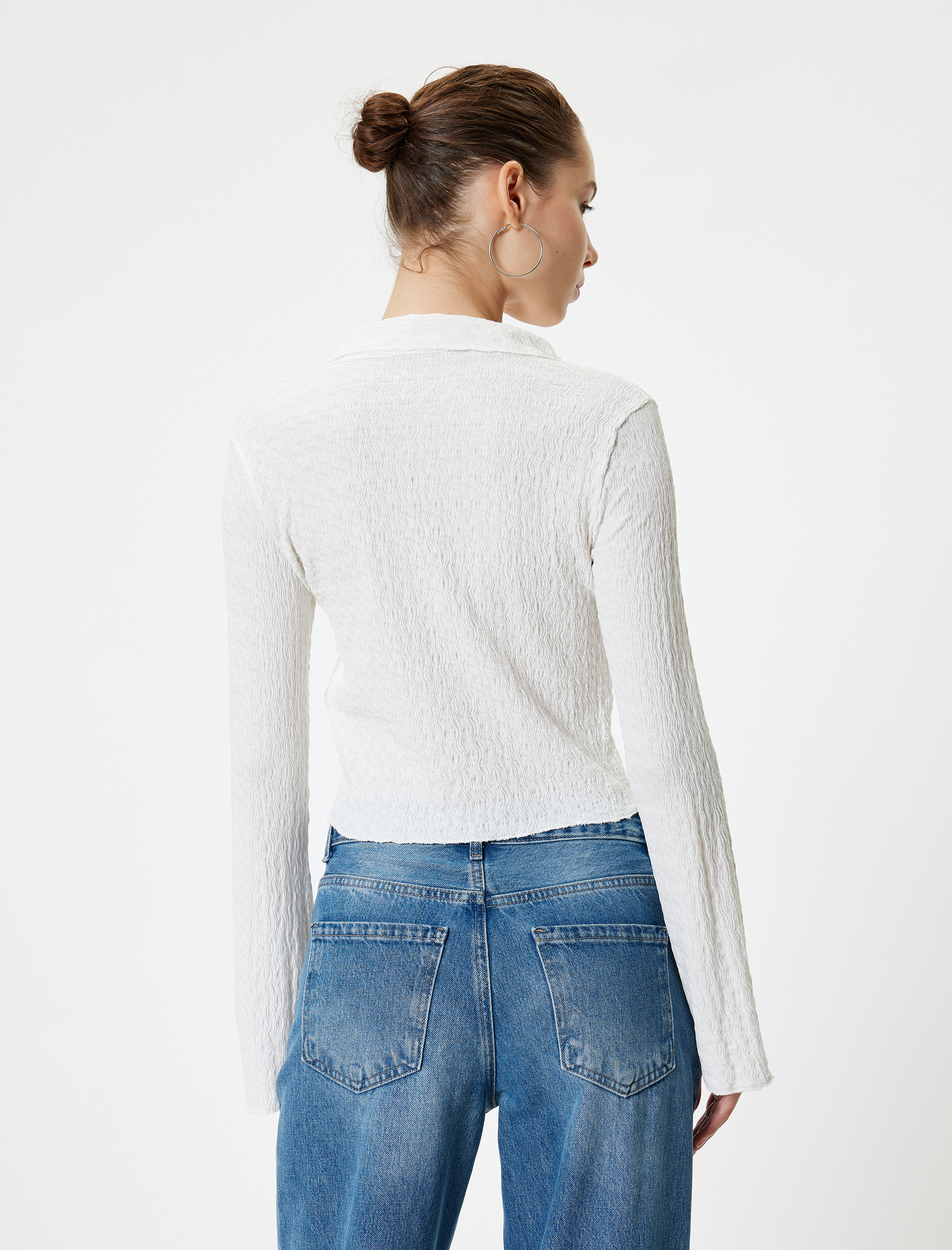   Uzun Kollu Dokulu Düğmeli Gömlek Yaka Tişört Bürümcük