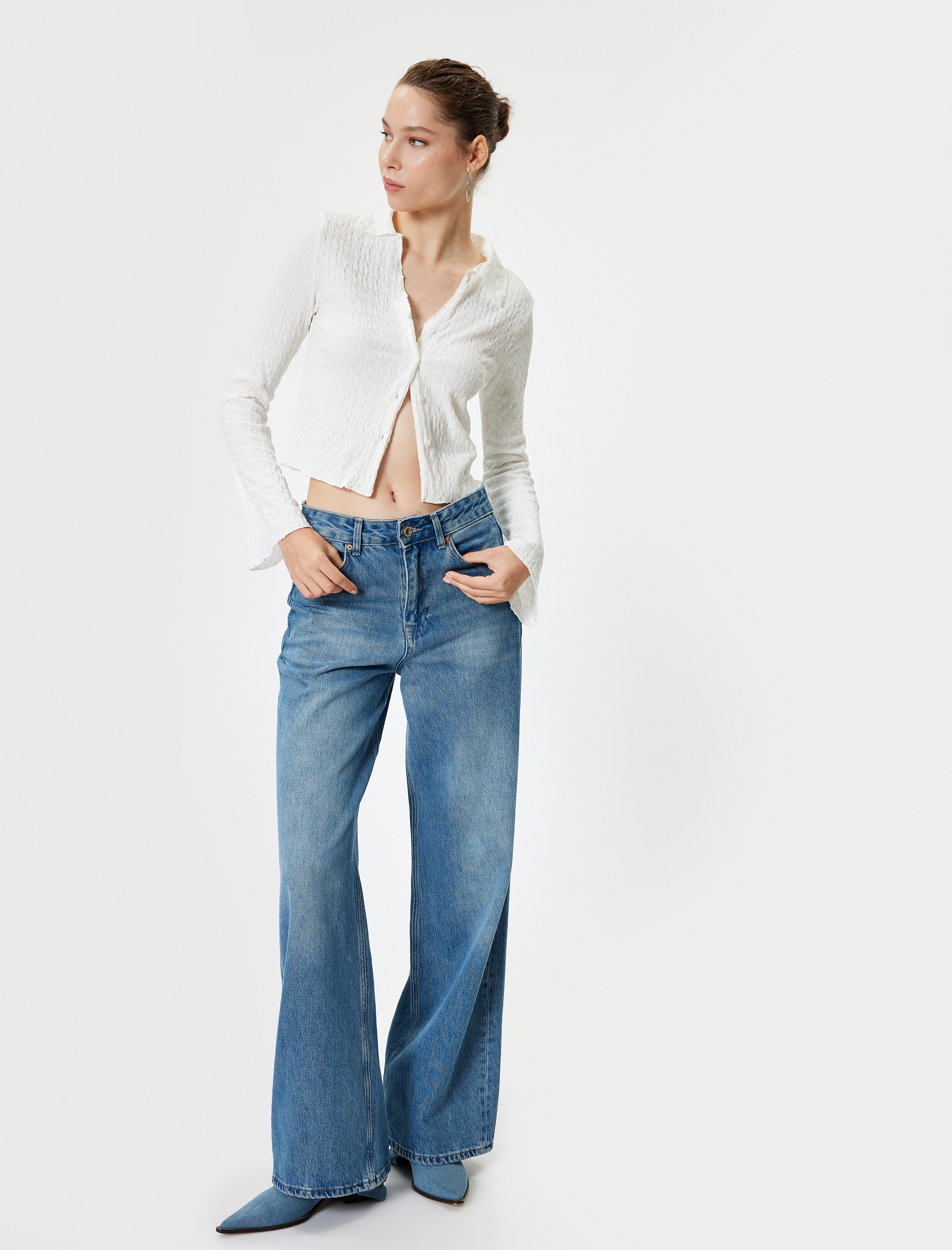   Uzun Kollu Dokulu Düğmeli Gömlek Yaka Tişört Bürümcük