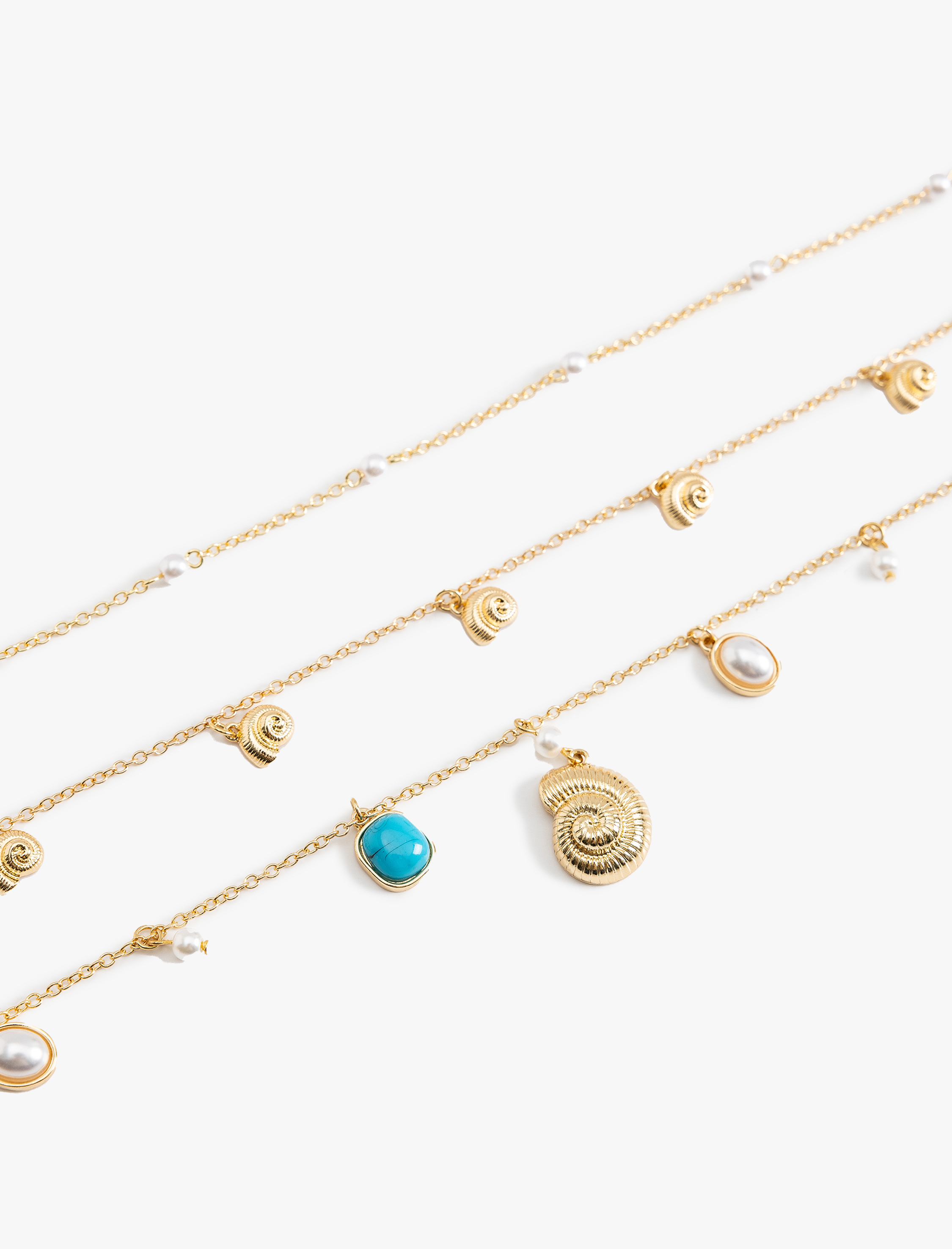  Kadın Üç Sıra Deniz Kabuğu Detaylı Boncuklu Zincir Kolye