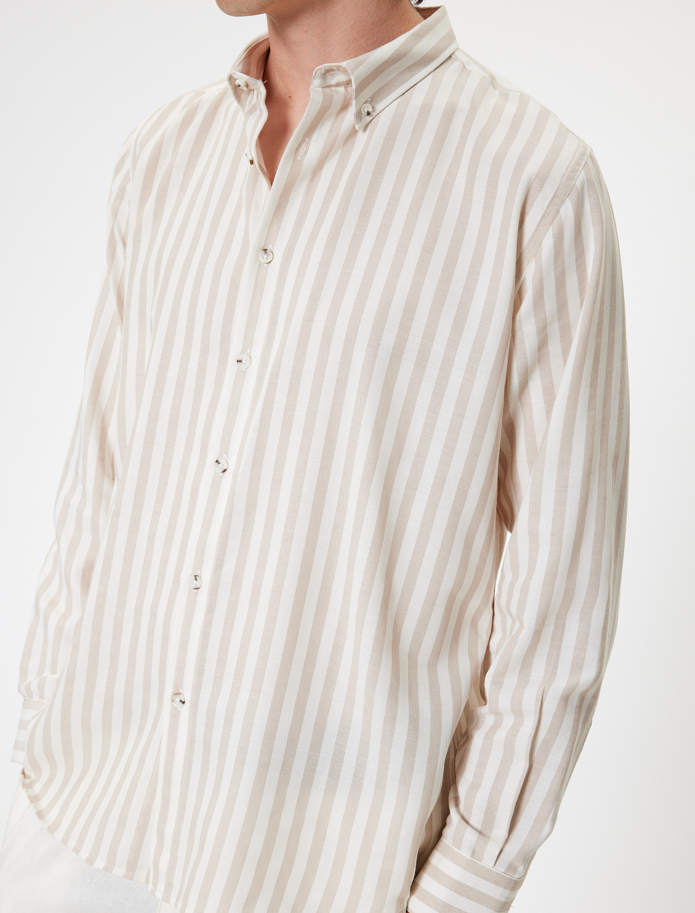   Uzun Kollu Düğmeli Yaka Çizgili Regular Fit Gömlek