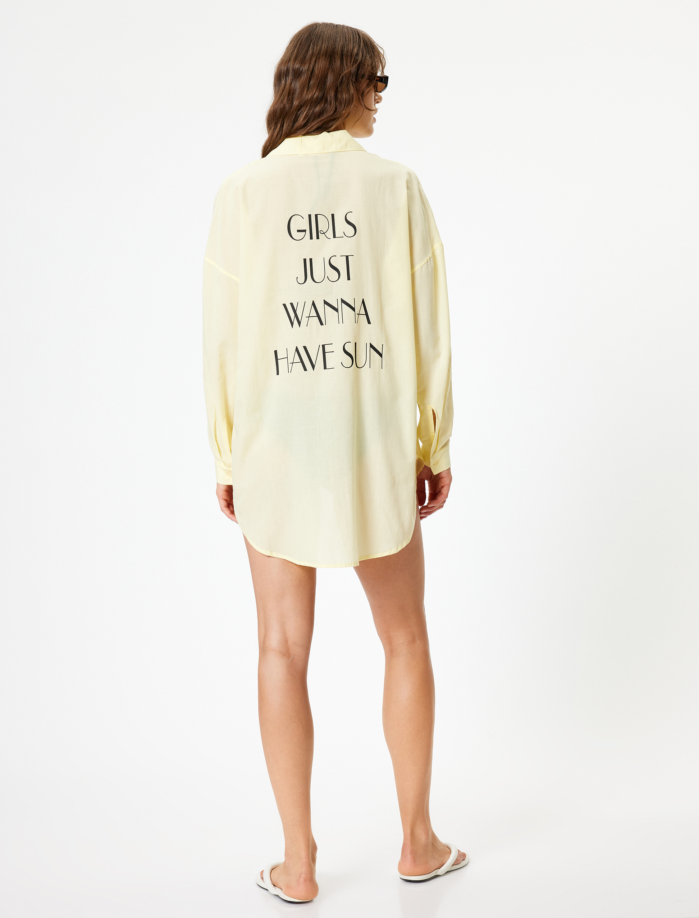   Arkası Baskılı Plaj Elbisesi Gömlek Yaka Uzun Kollu Pamuklu