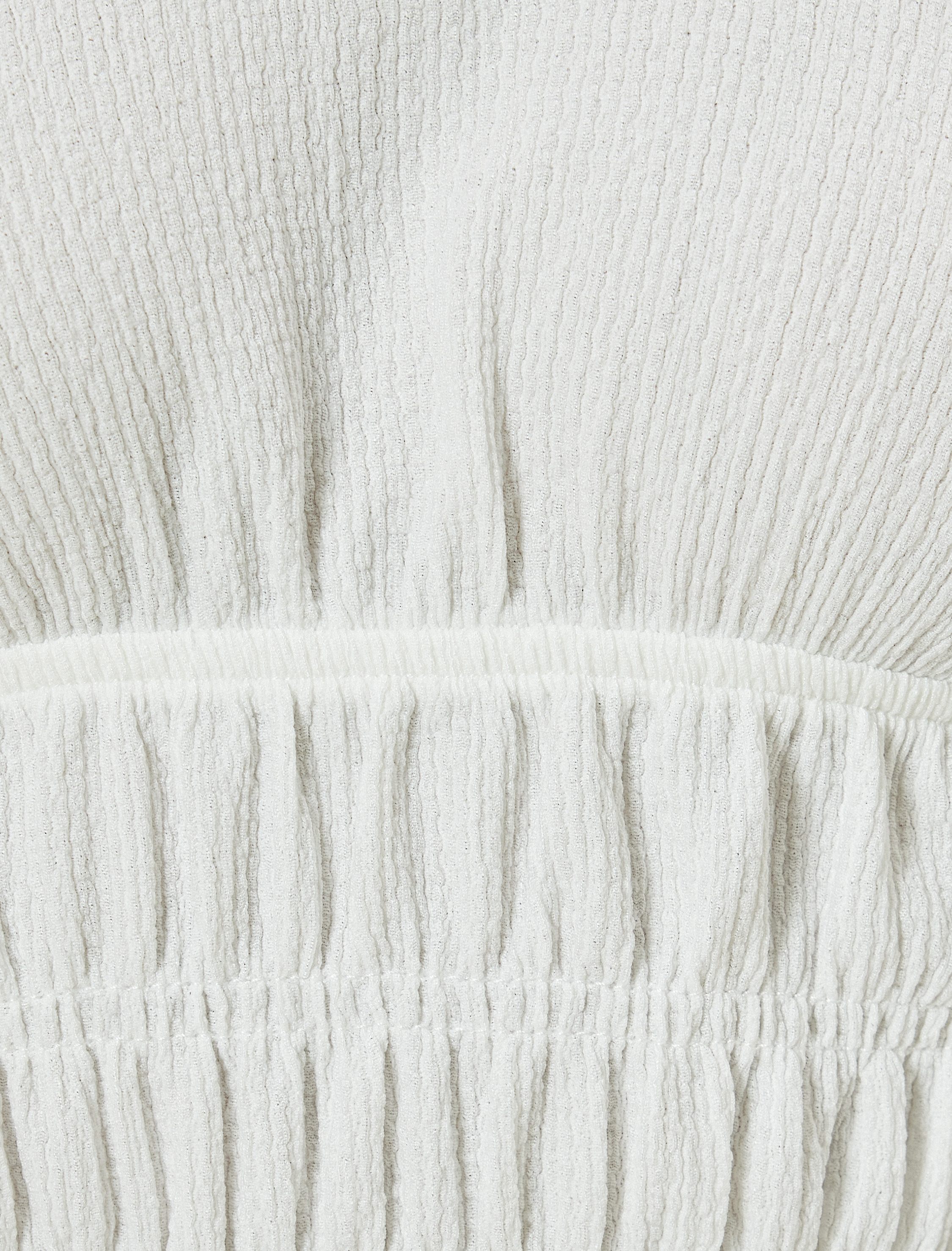   Madonna Yaka Omzu Açık Bluz Bürümcük Dantel Detaylı Kısa Kollu Beli Büzgülü