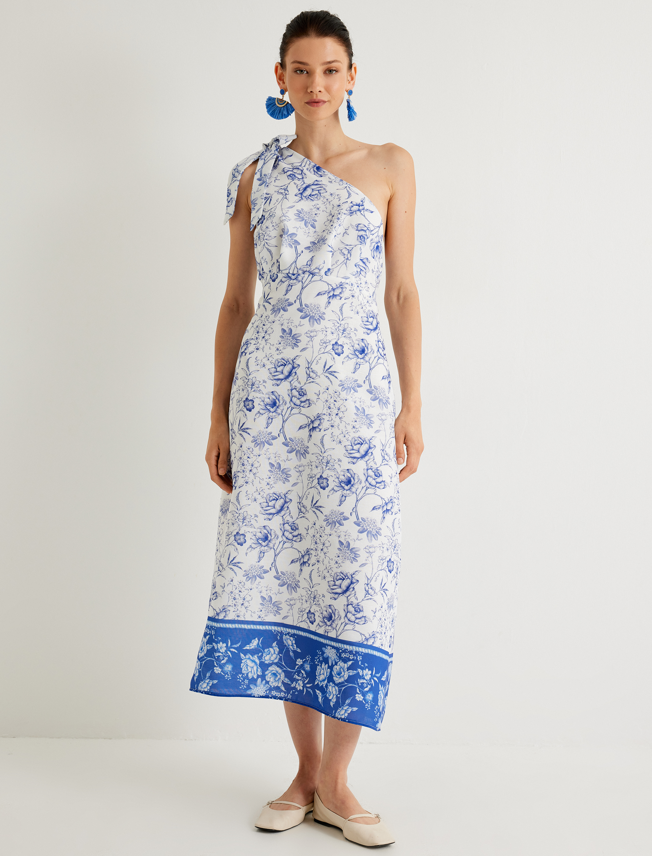   Koton X Melis Ağazat - Çiçekli Tek Omuz Midi Boy Elbise Astarlı Fiyonk Detaylı