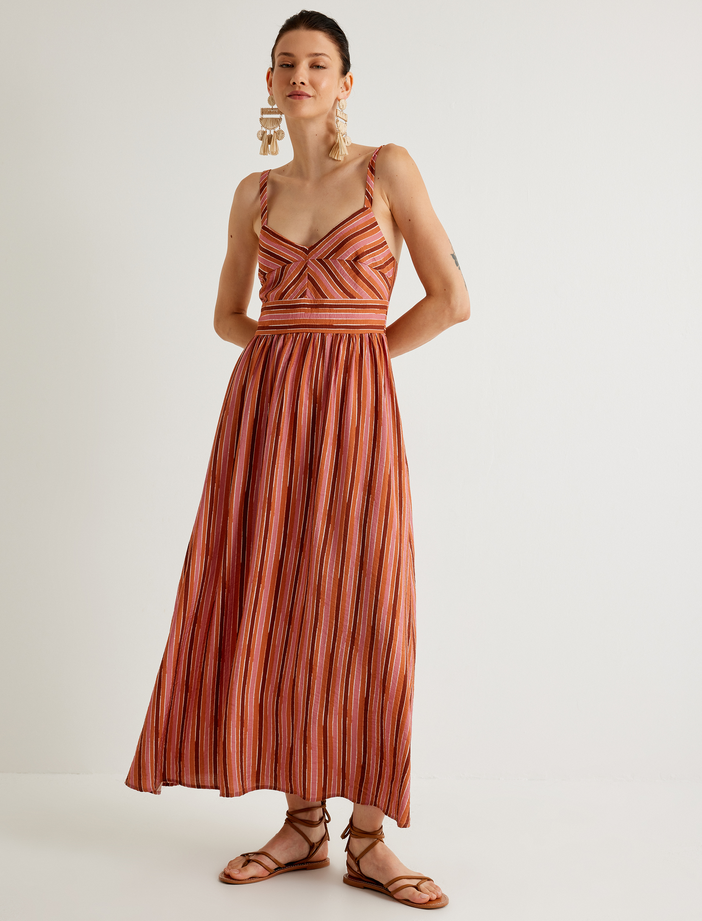   Koton X Melis Ağazat - Askılı Uzun Viskon Elbise Cepli Astarlı V Yaka