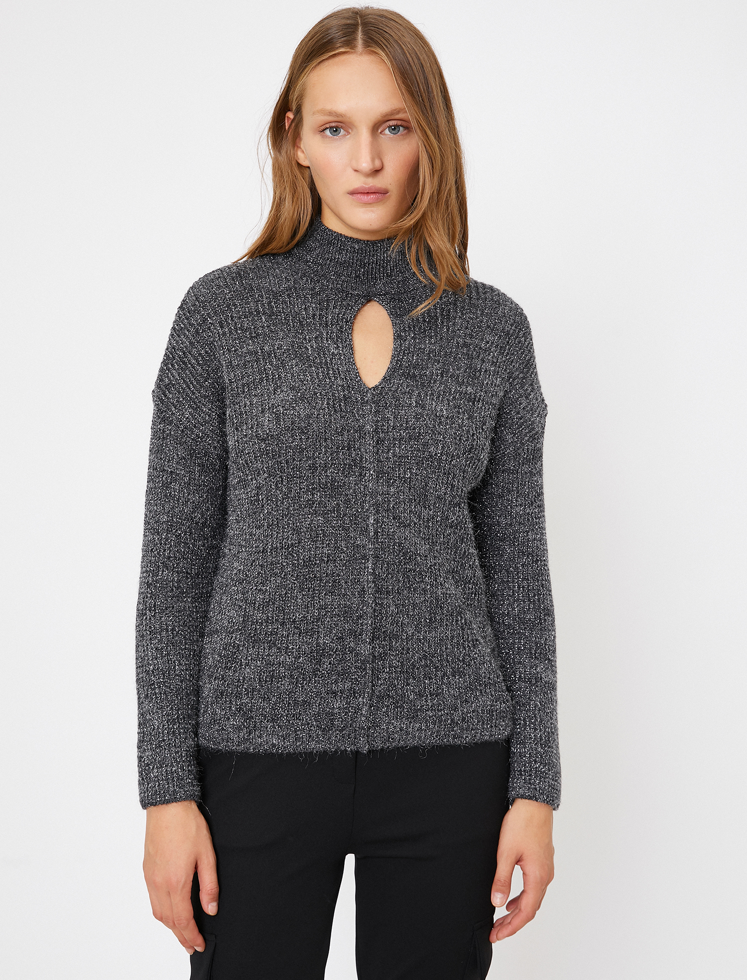   Yüksek Yaka Triko Kazak