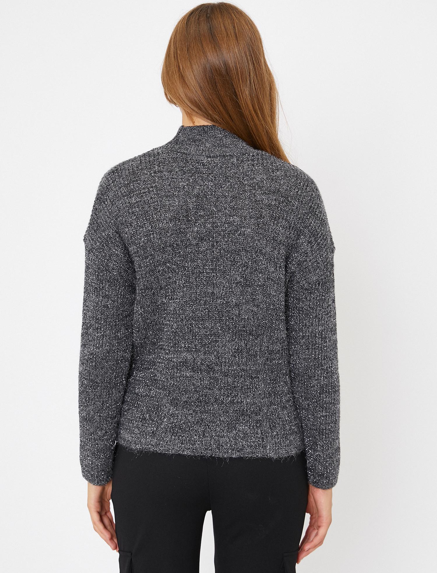   Yüksek Yaka Triko Kazak