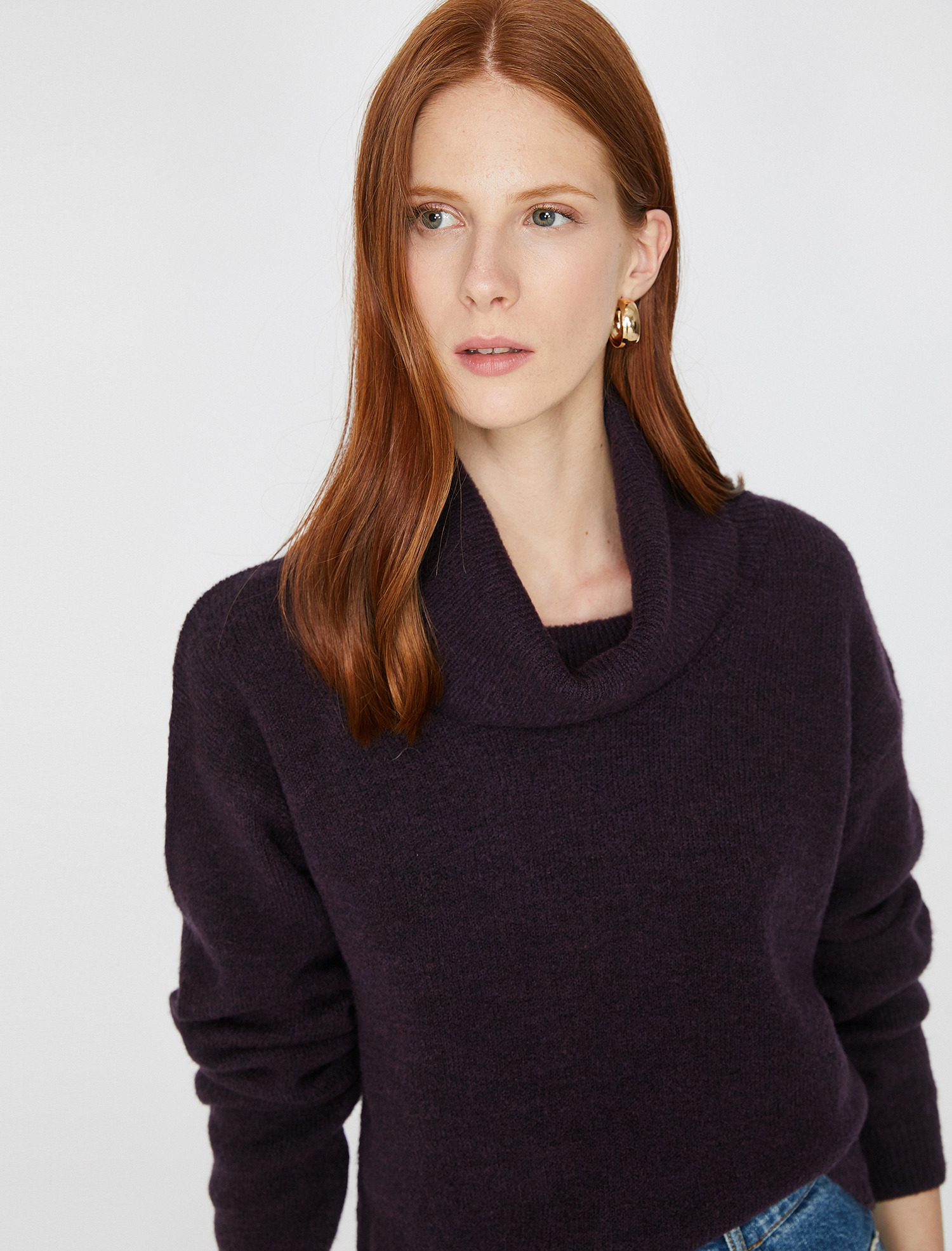   Boğazlı Yaka Triko Kazak