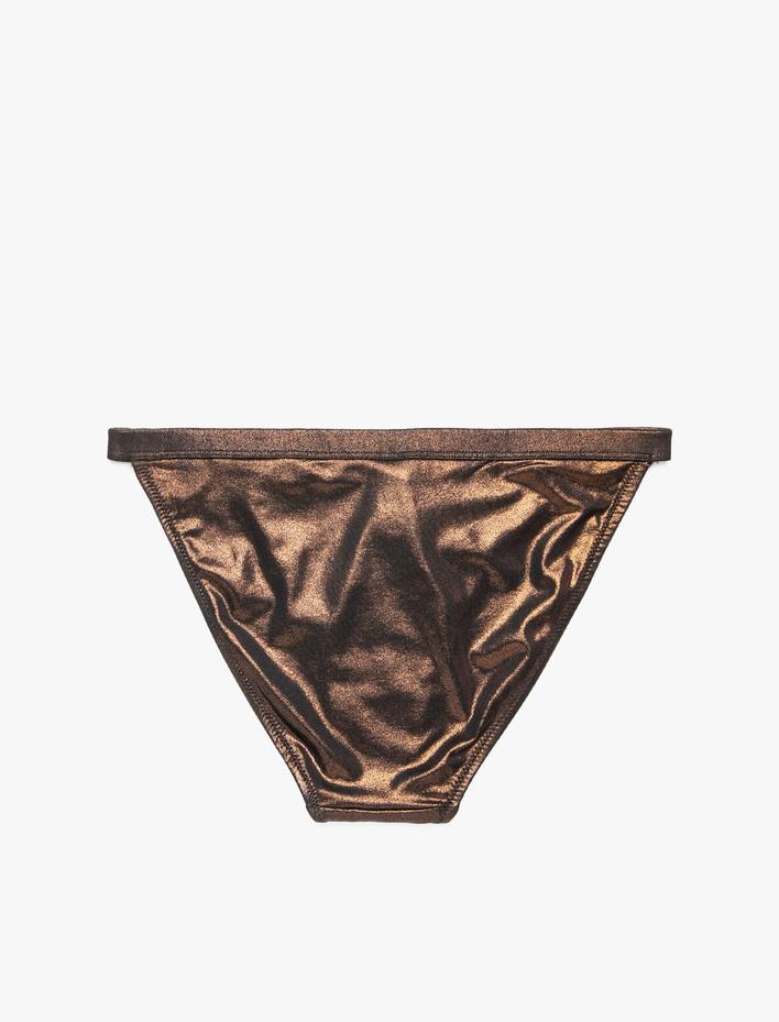  Düz Bikini Altı
