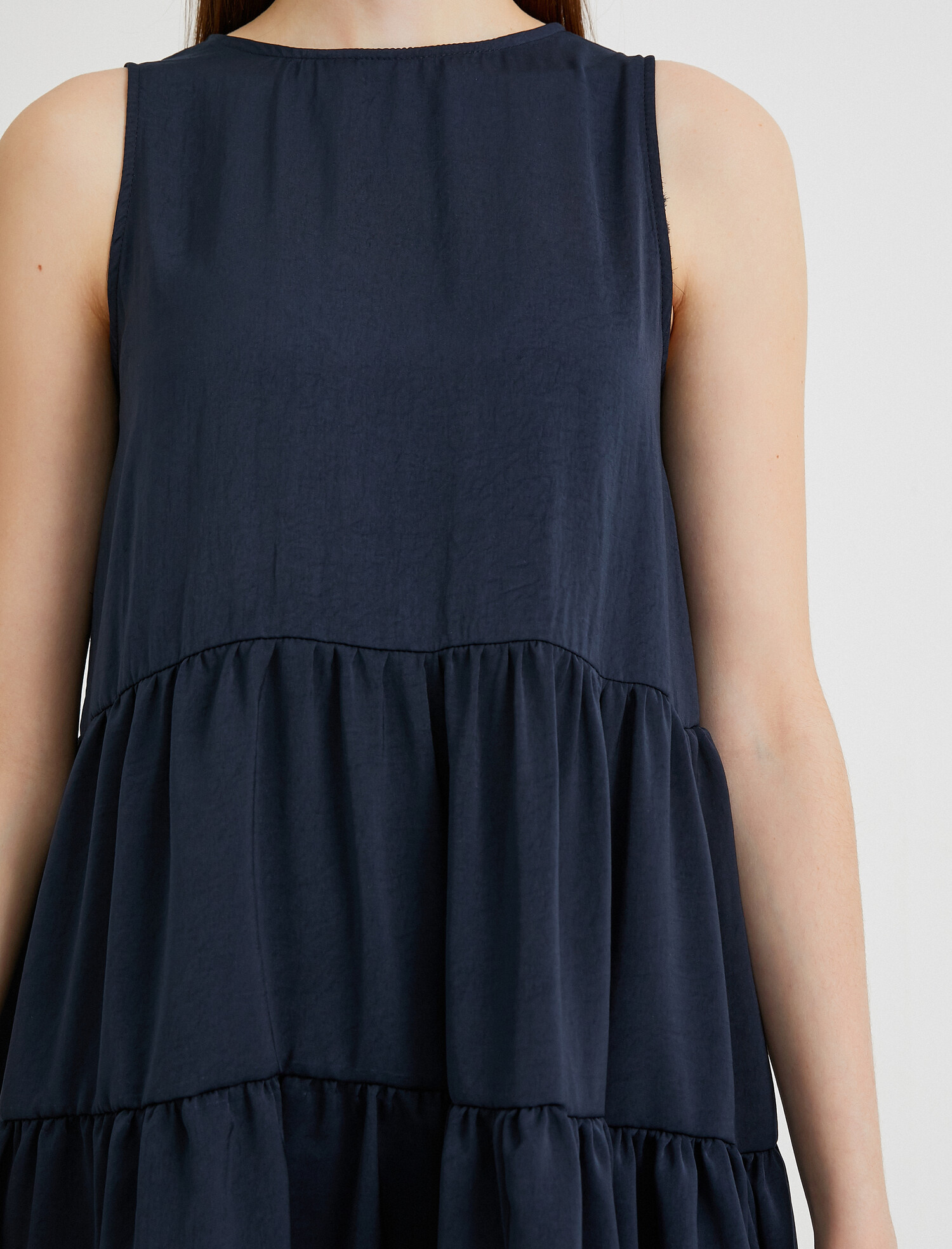   Kolsuz Elbise Bisiklet Yaka