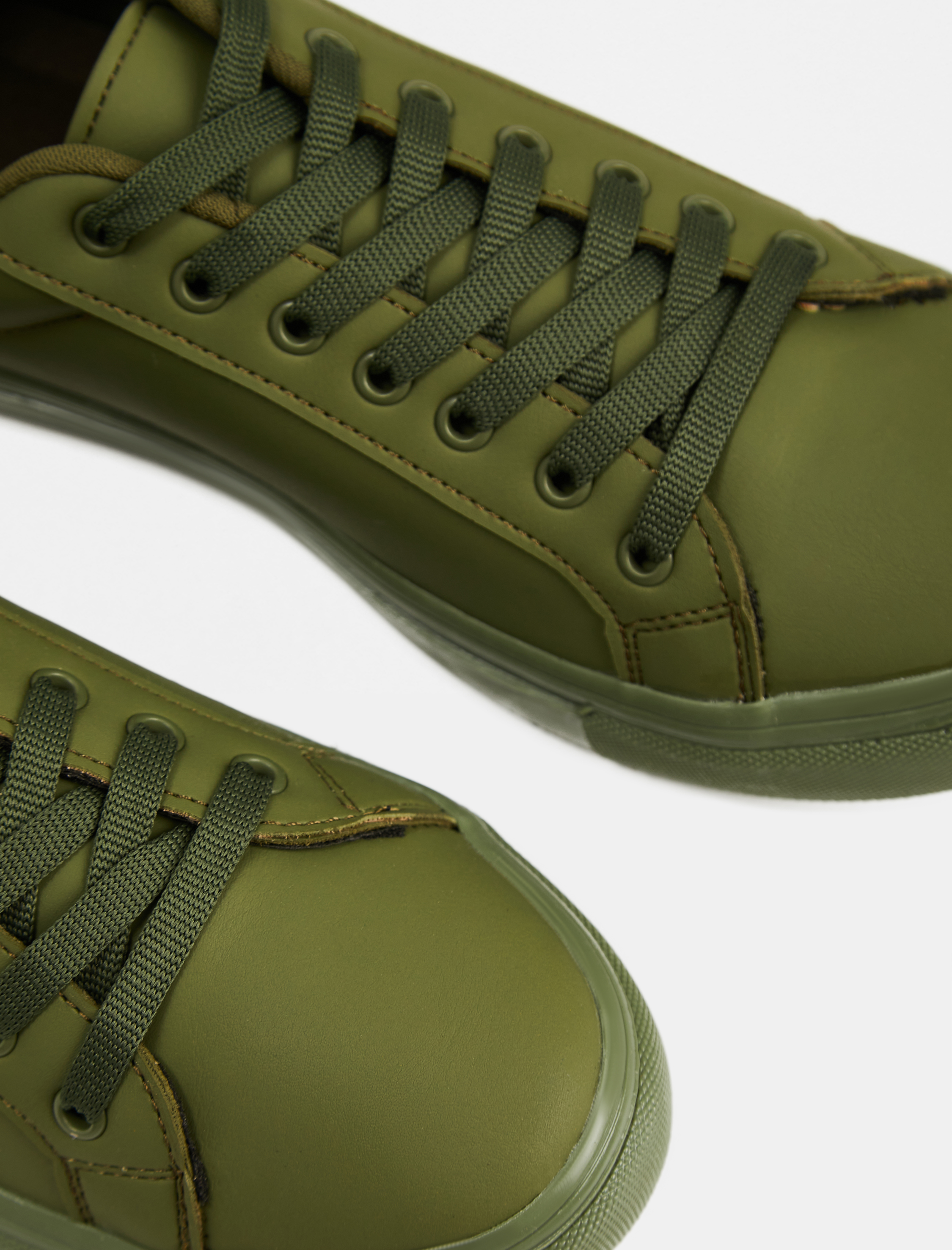  Erkek Bağcıklı Spor Ayakkabı