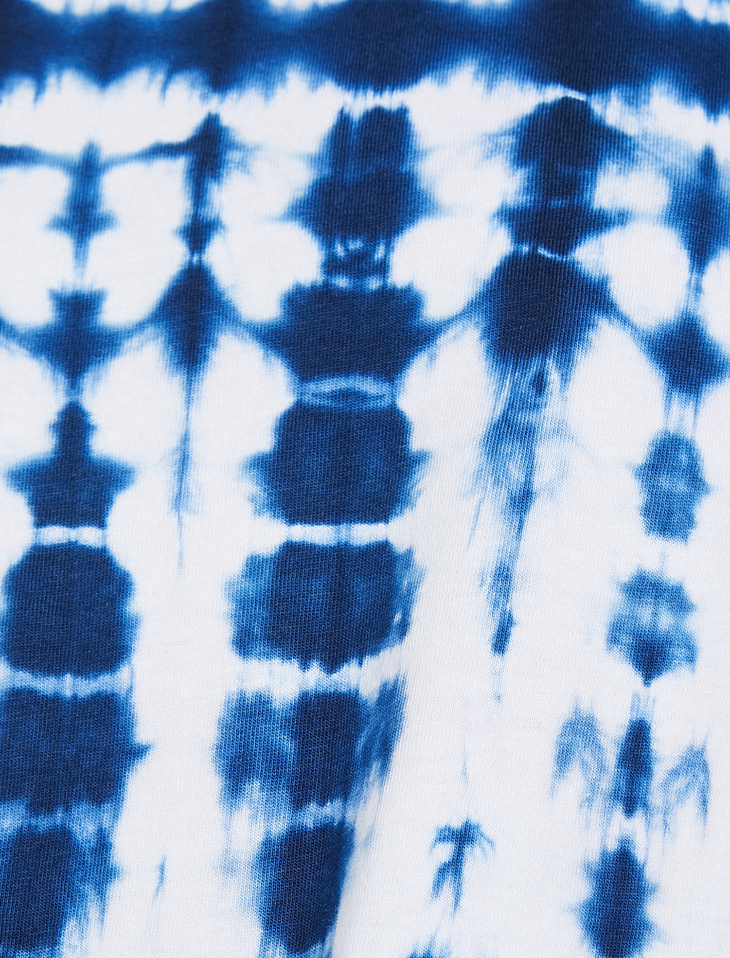   Batik Desenli Atlet