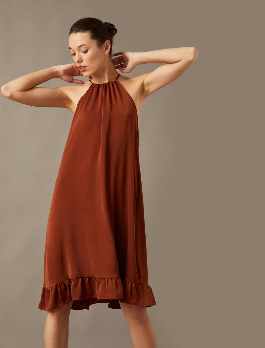   Halter Yaka Kısa Elbise