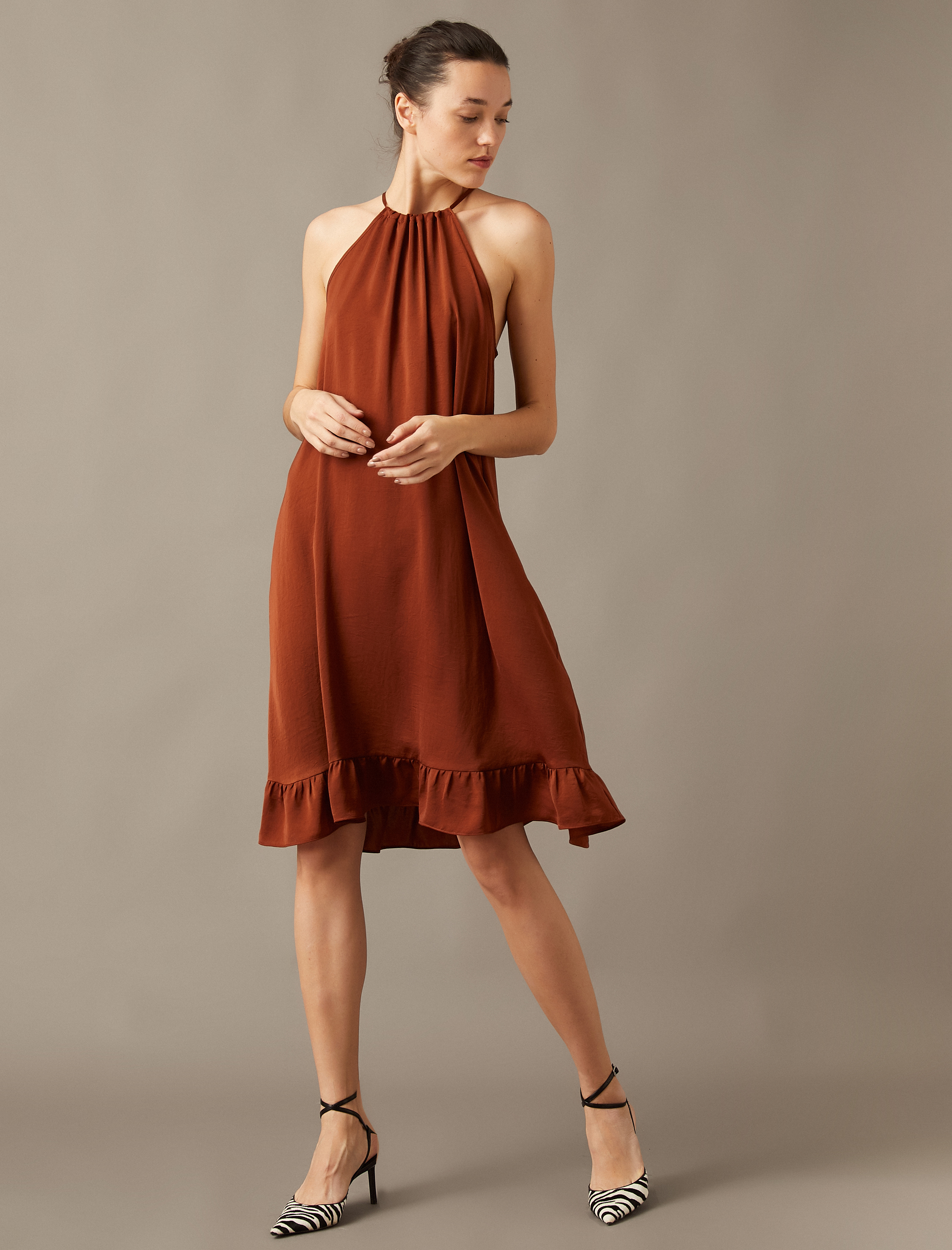   Halter Yaka Kısa Elbise