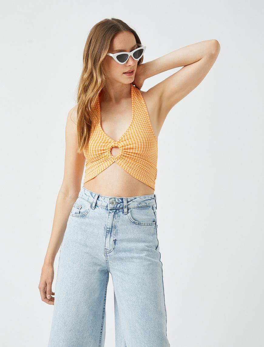   Crop Atlet Halter Yaka Pencere Detaylı