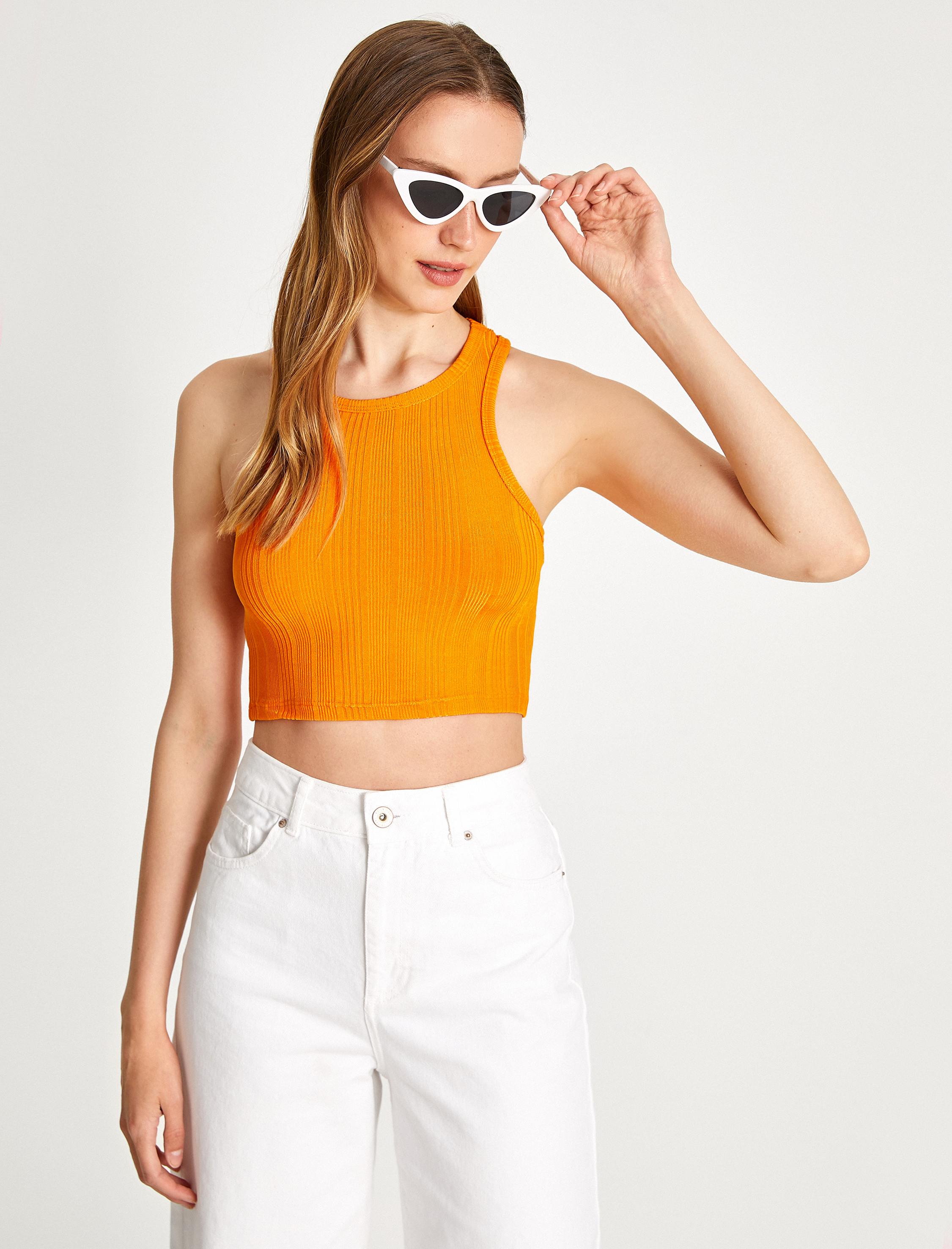 Crop Atlet Halter Yaka