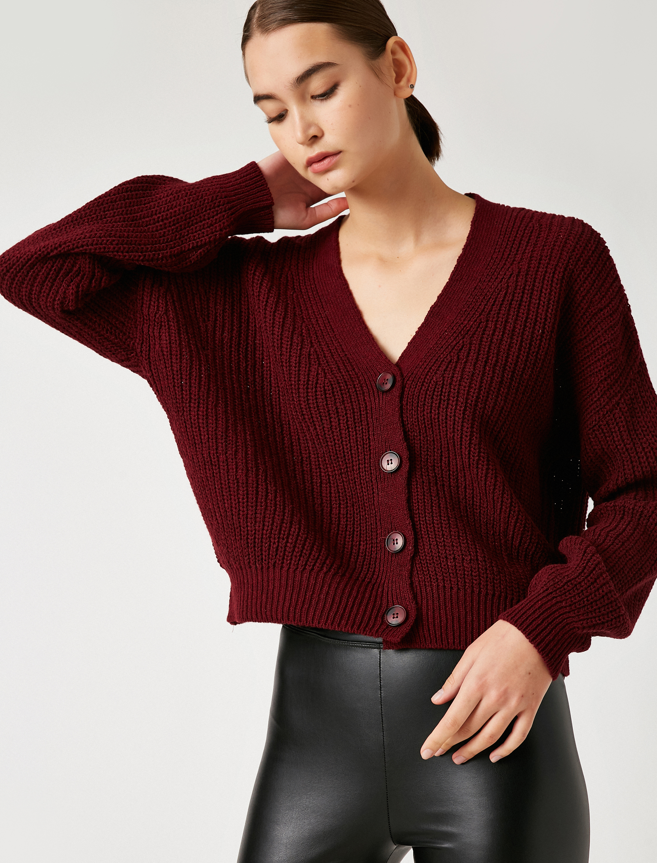   V Yaka Crop Triko Hırka