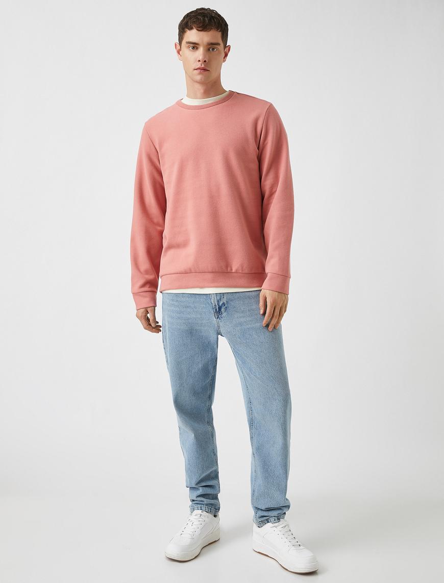   Basic Sweatshirt