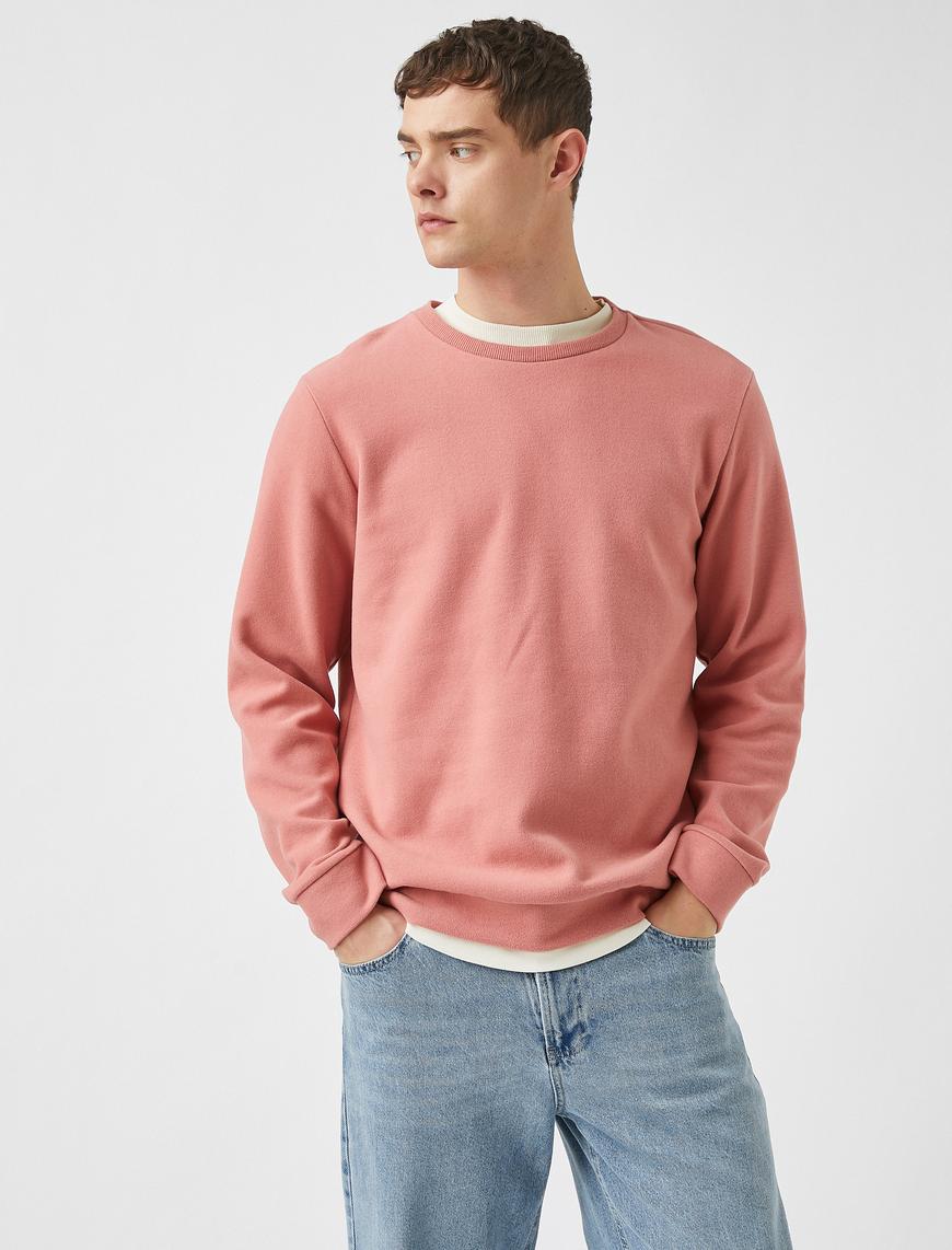   Basic Sweatshirt