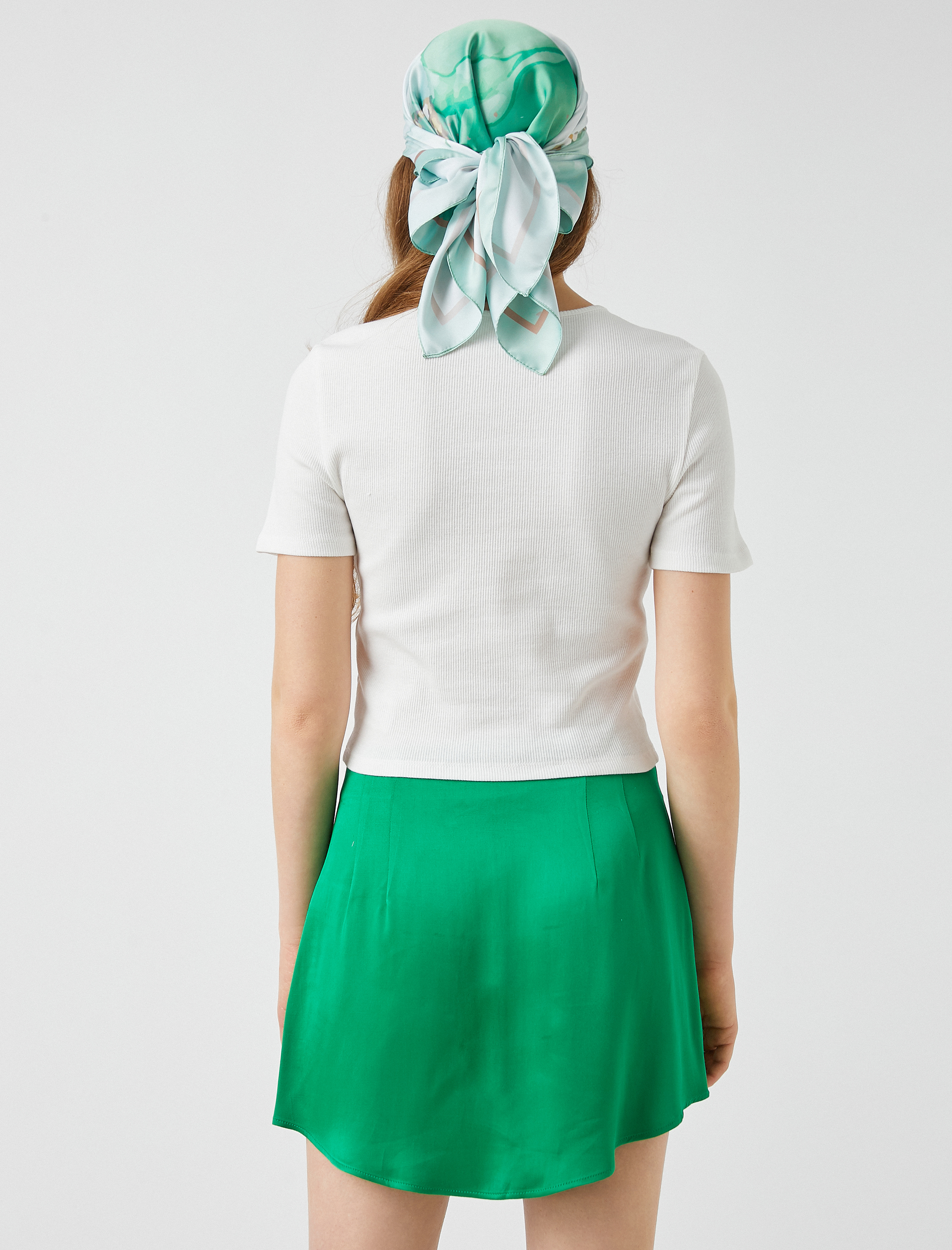   Crop Tişört Pencere Detaylı Pamuklu