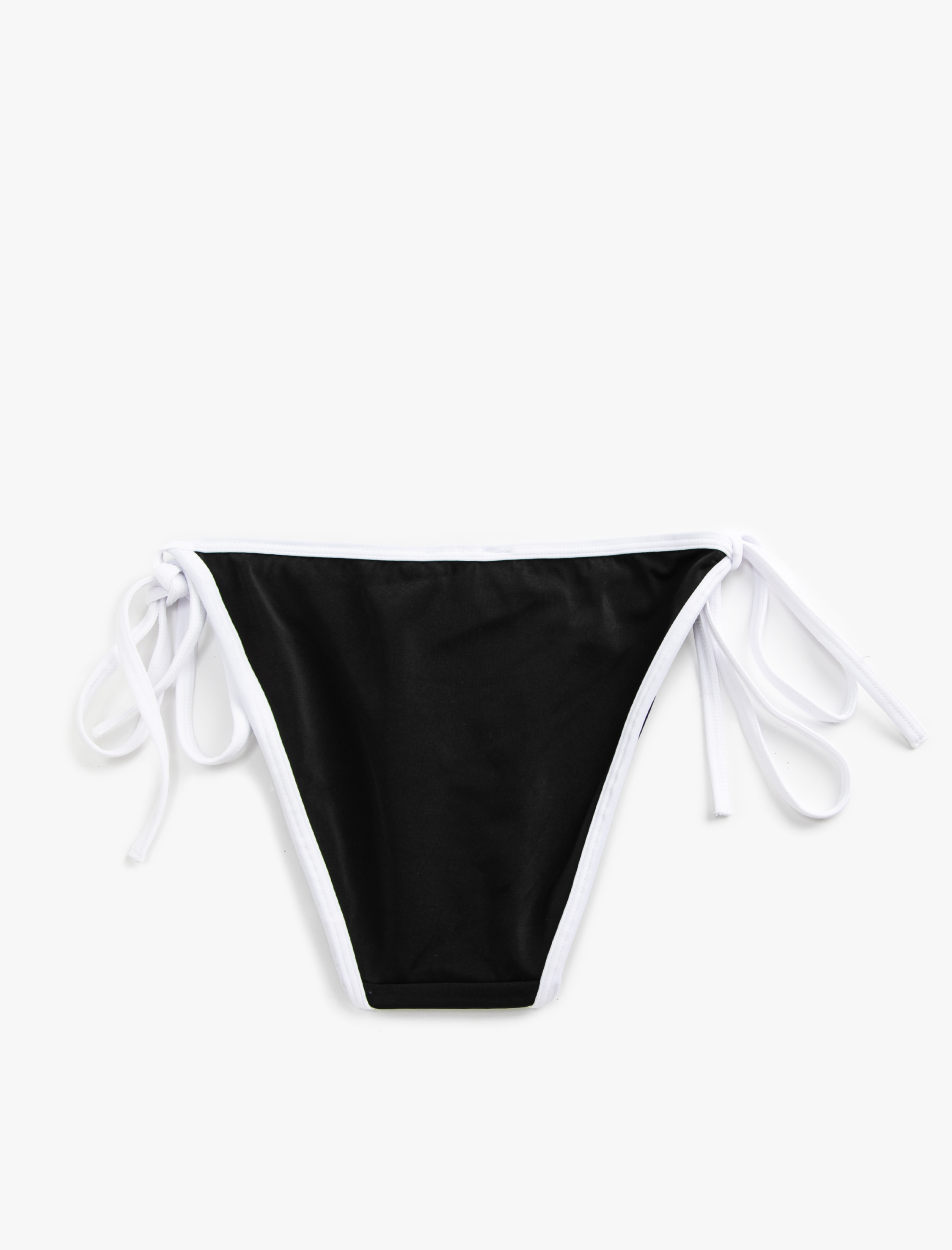   Bikini Altı Yanları Bağlamalı Biye Detaylı