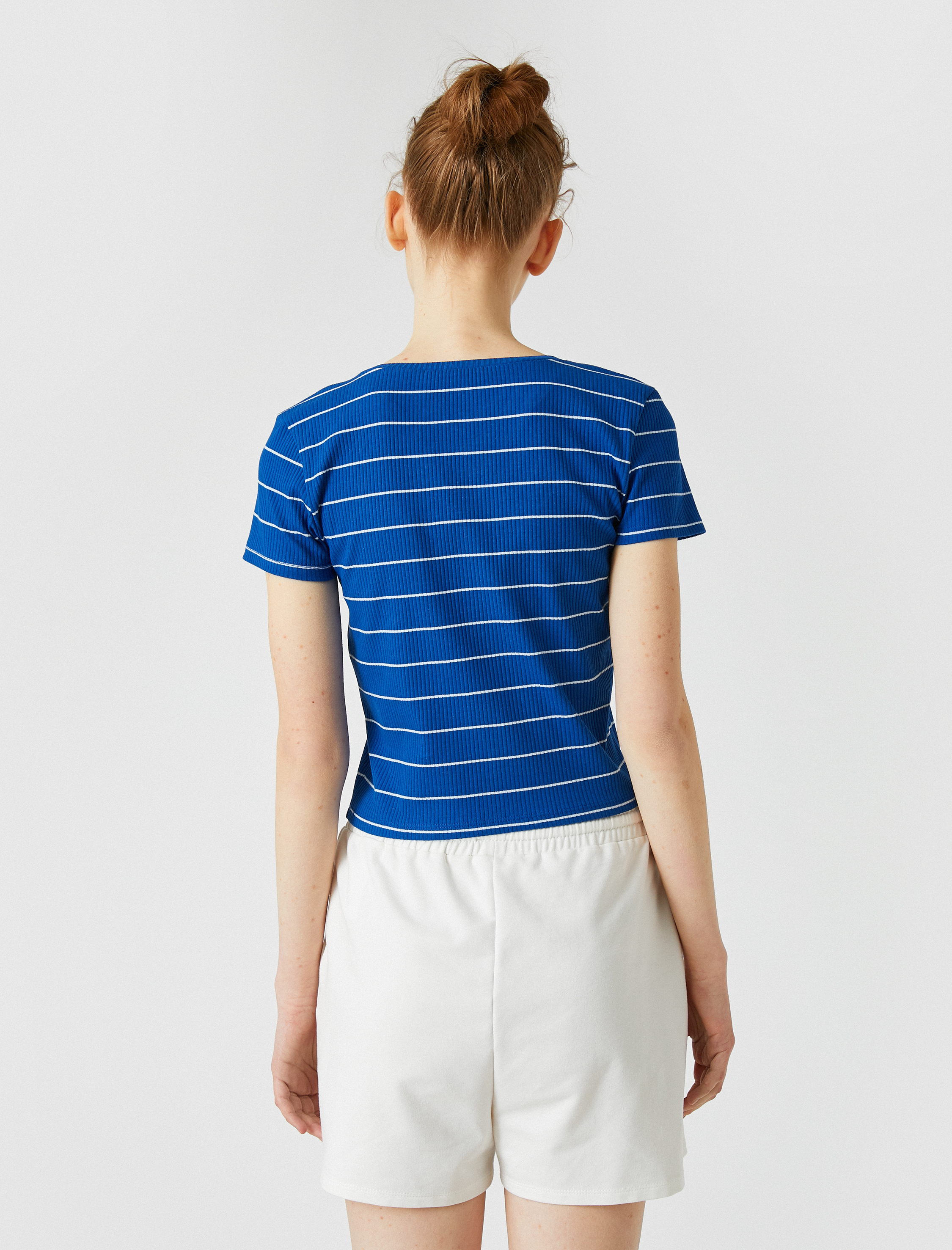   Kısa Kollu Tişört