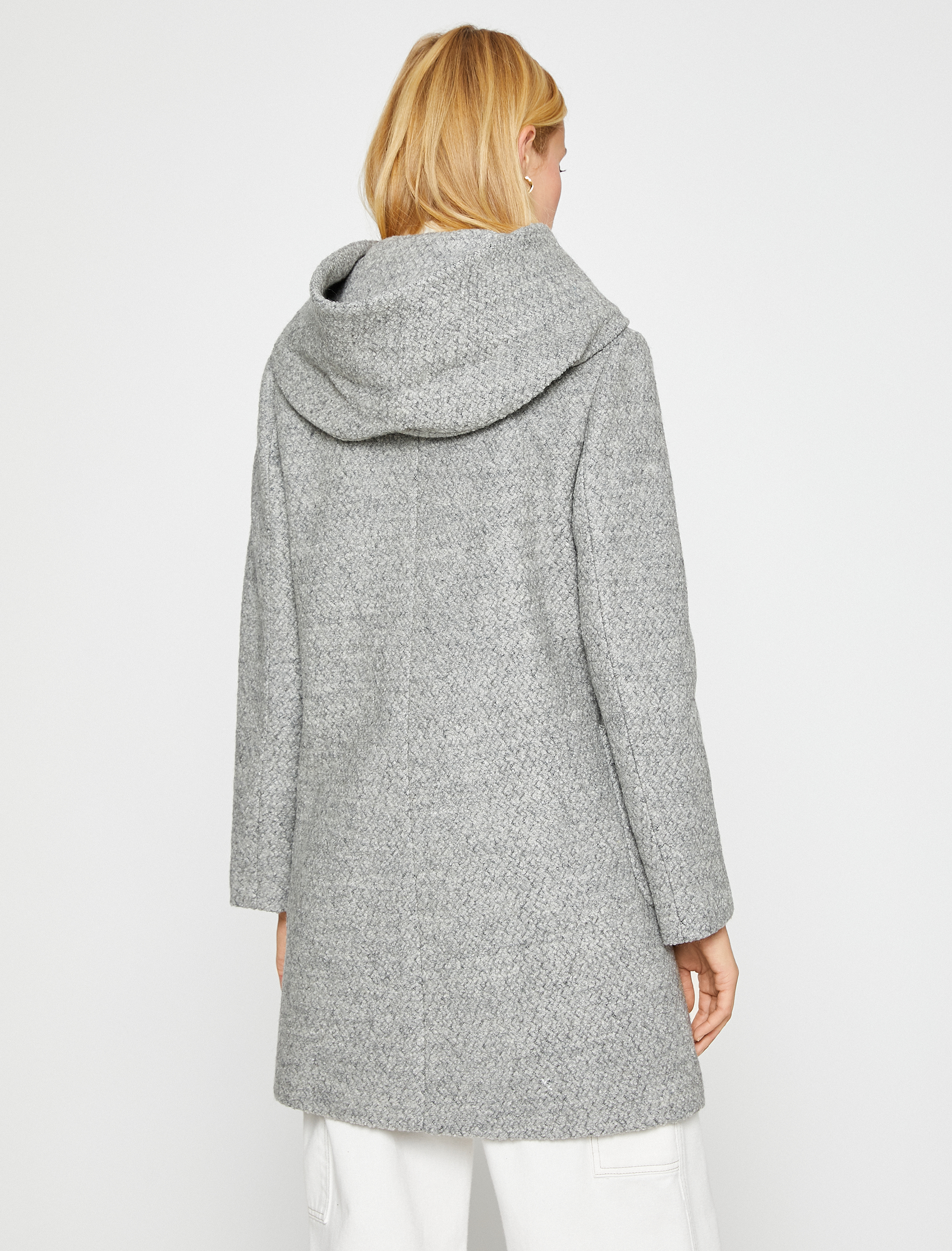   Kapüşonlu Cepli Kaban