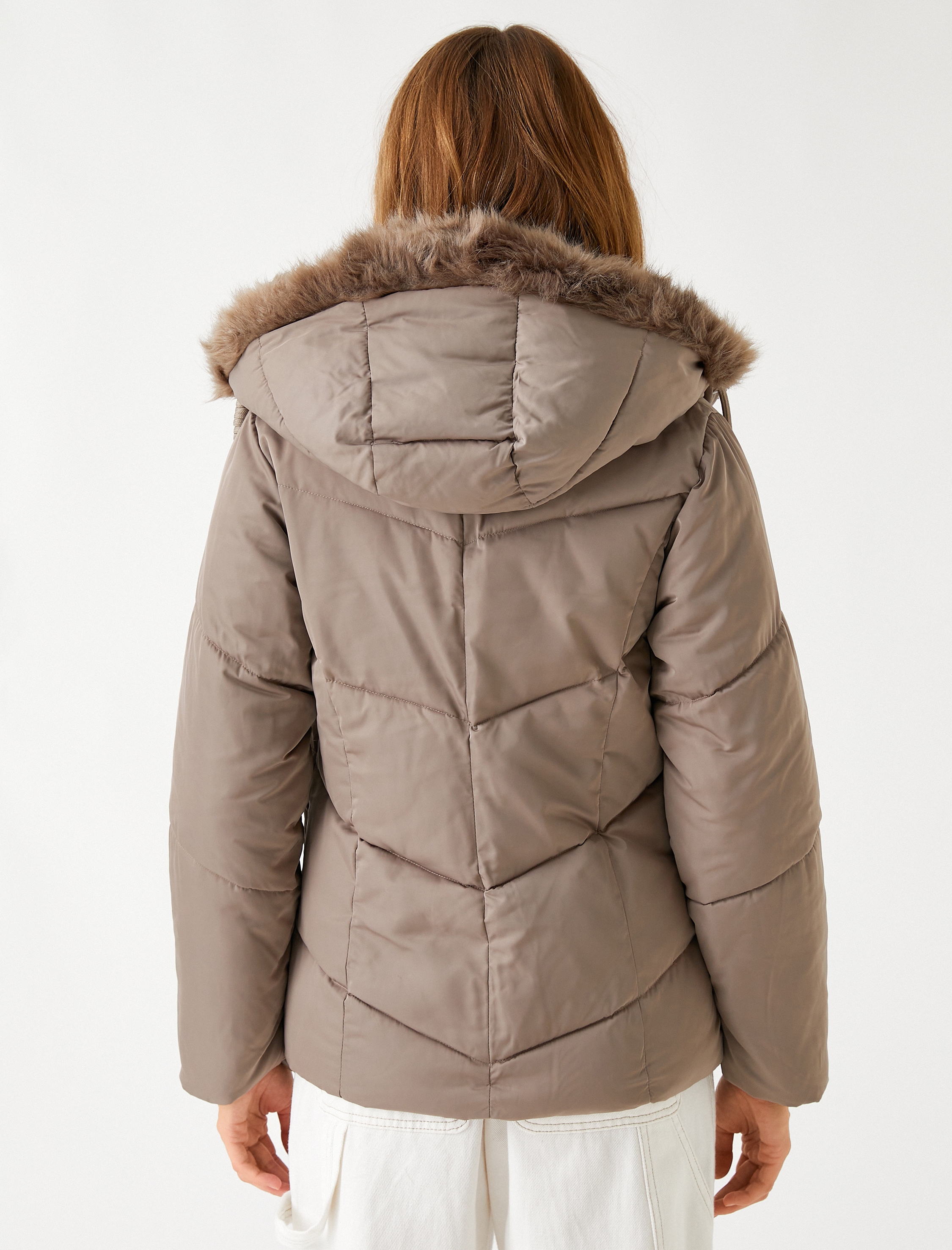   Kapüşonlu Şişme Mont