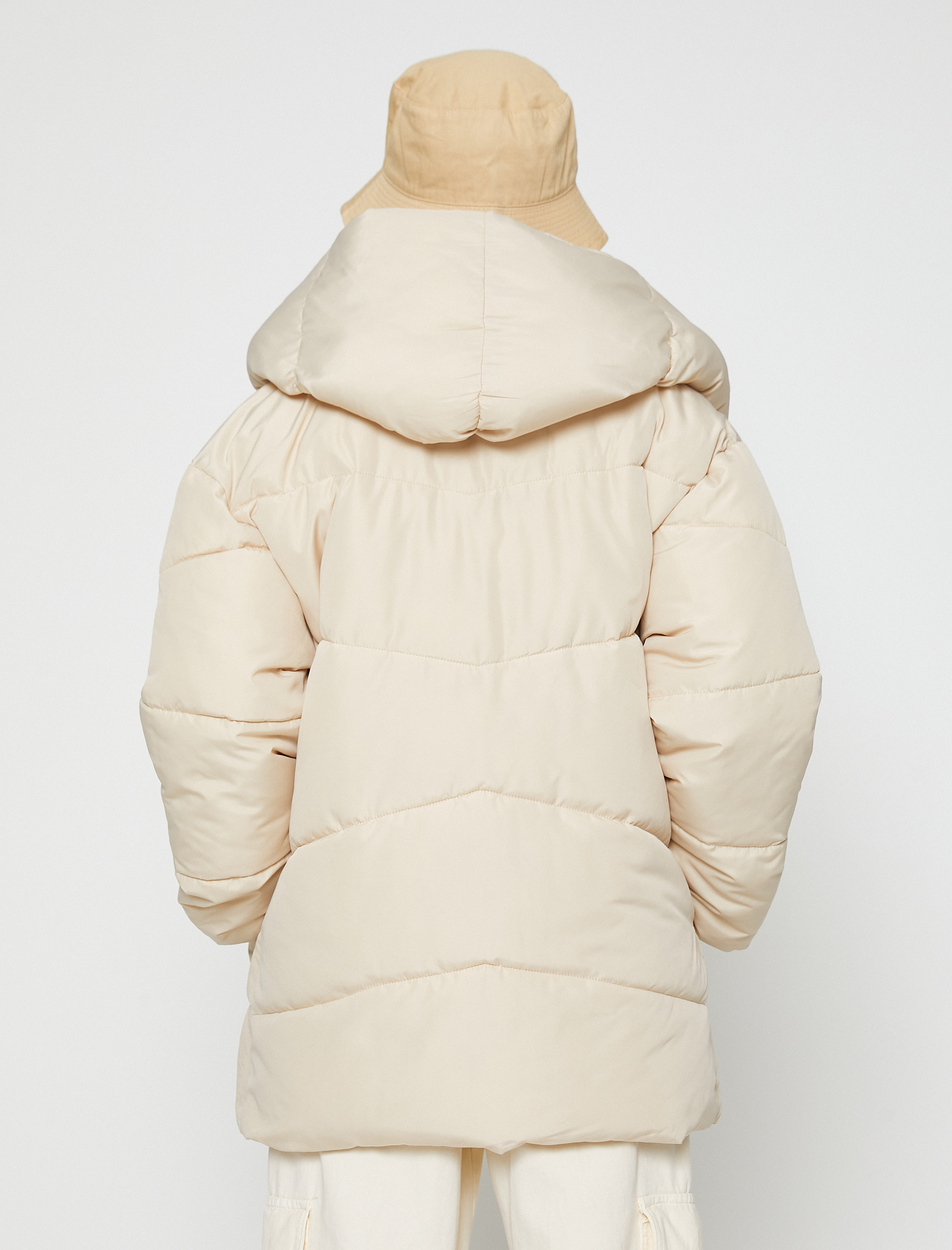   Şişme Mont Kapüşonlu Cep Detaylı