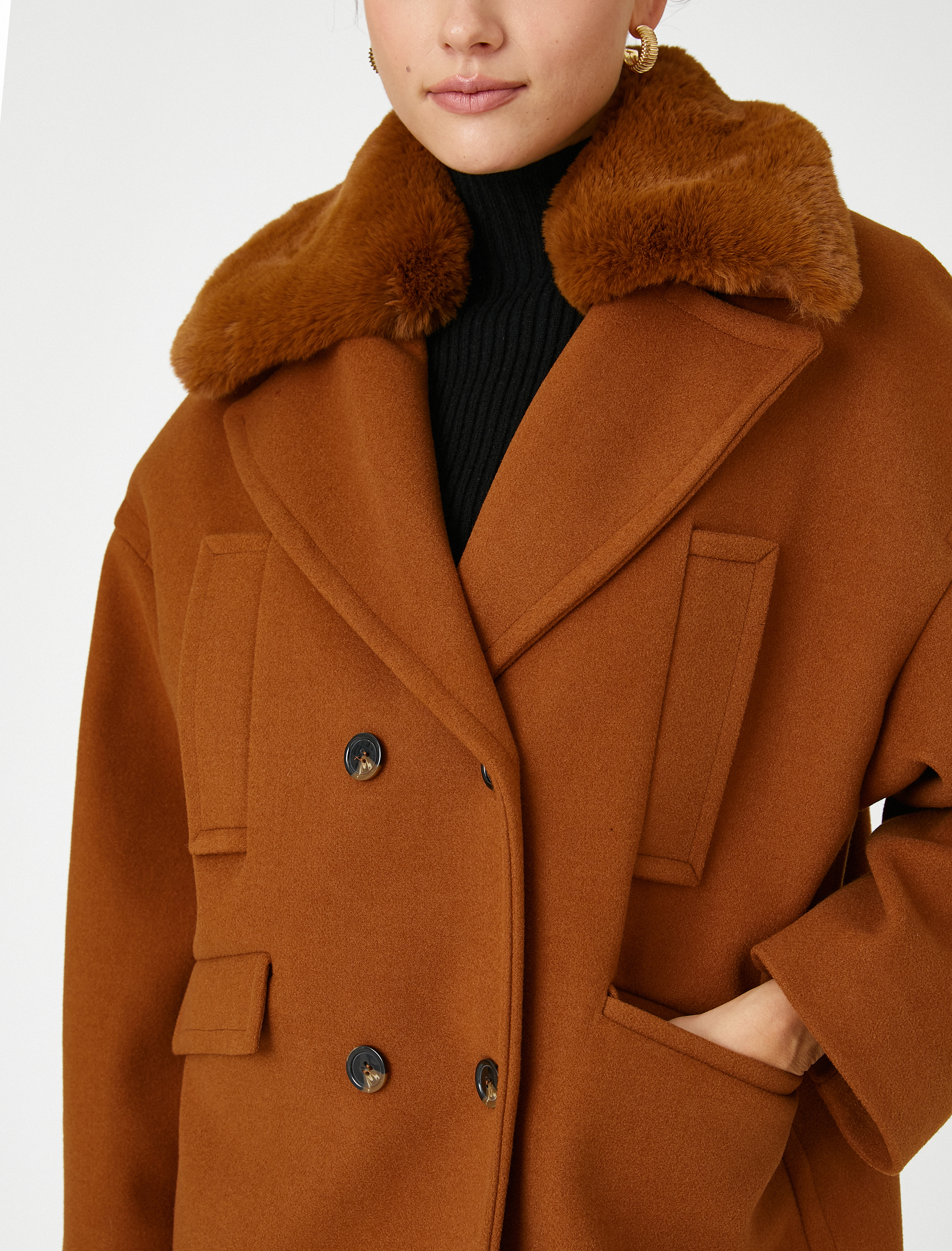   Oversize Kaşe Kaban Peluş Detaylı