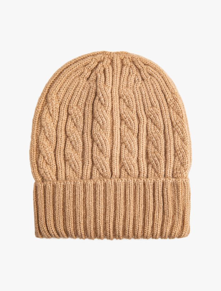 Kadın Saç Örgü Bere