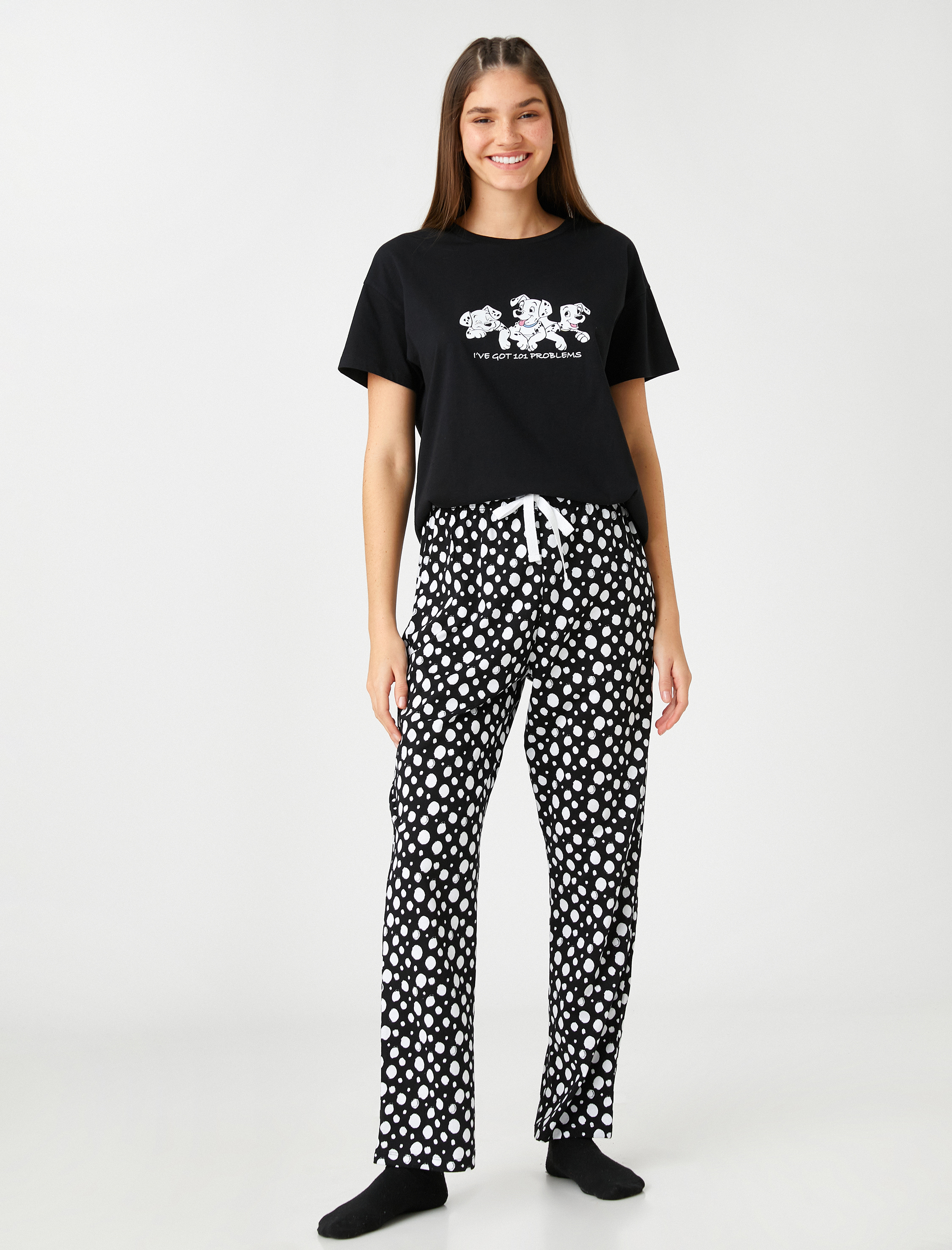   101 Dalmaçyalı Lisanslı Pijama Takımı Kısa Kollu Baskılı